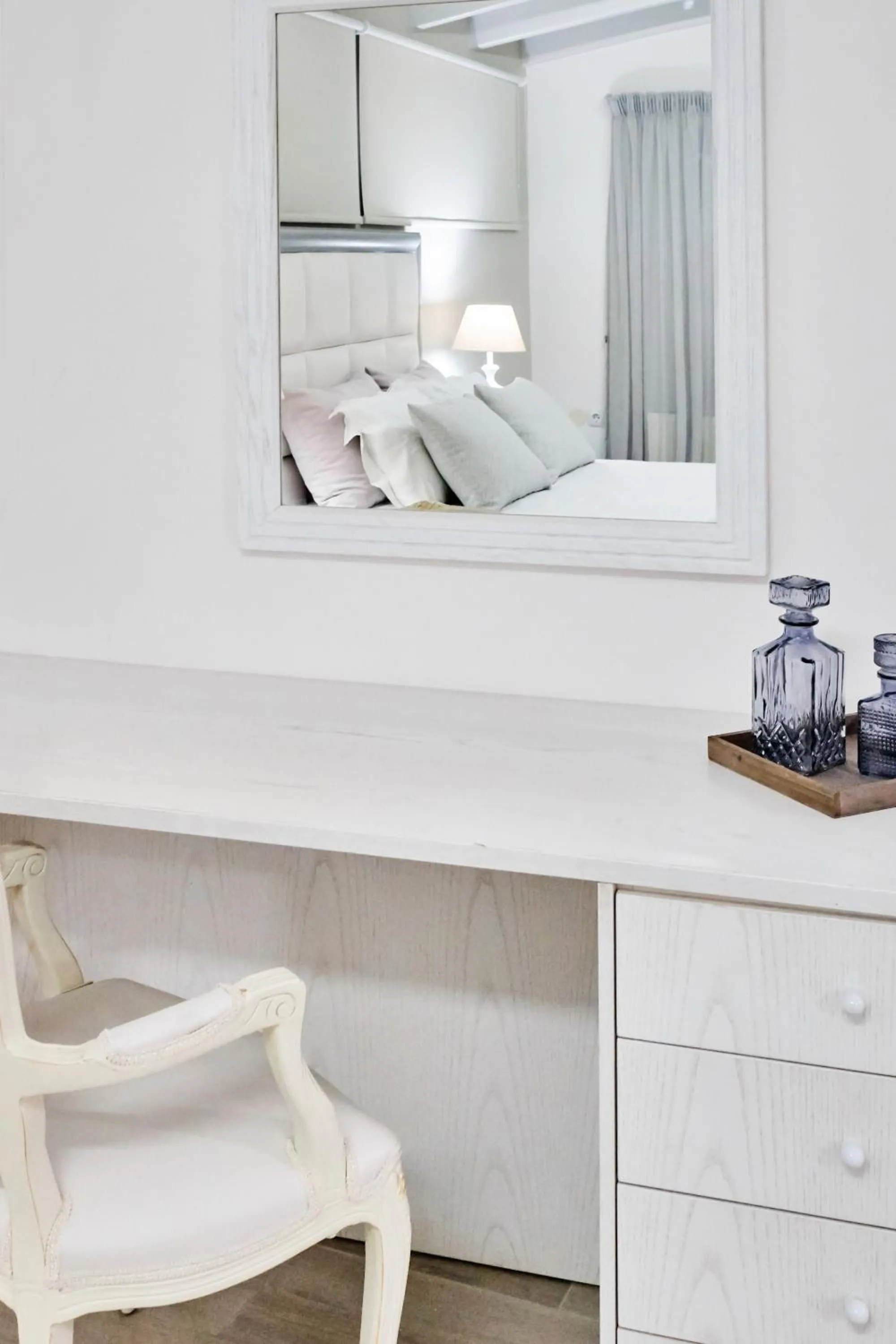 Seating area, Bed in Villa Mare Monte ApartHotel