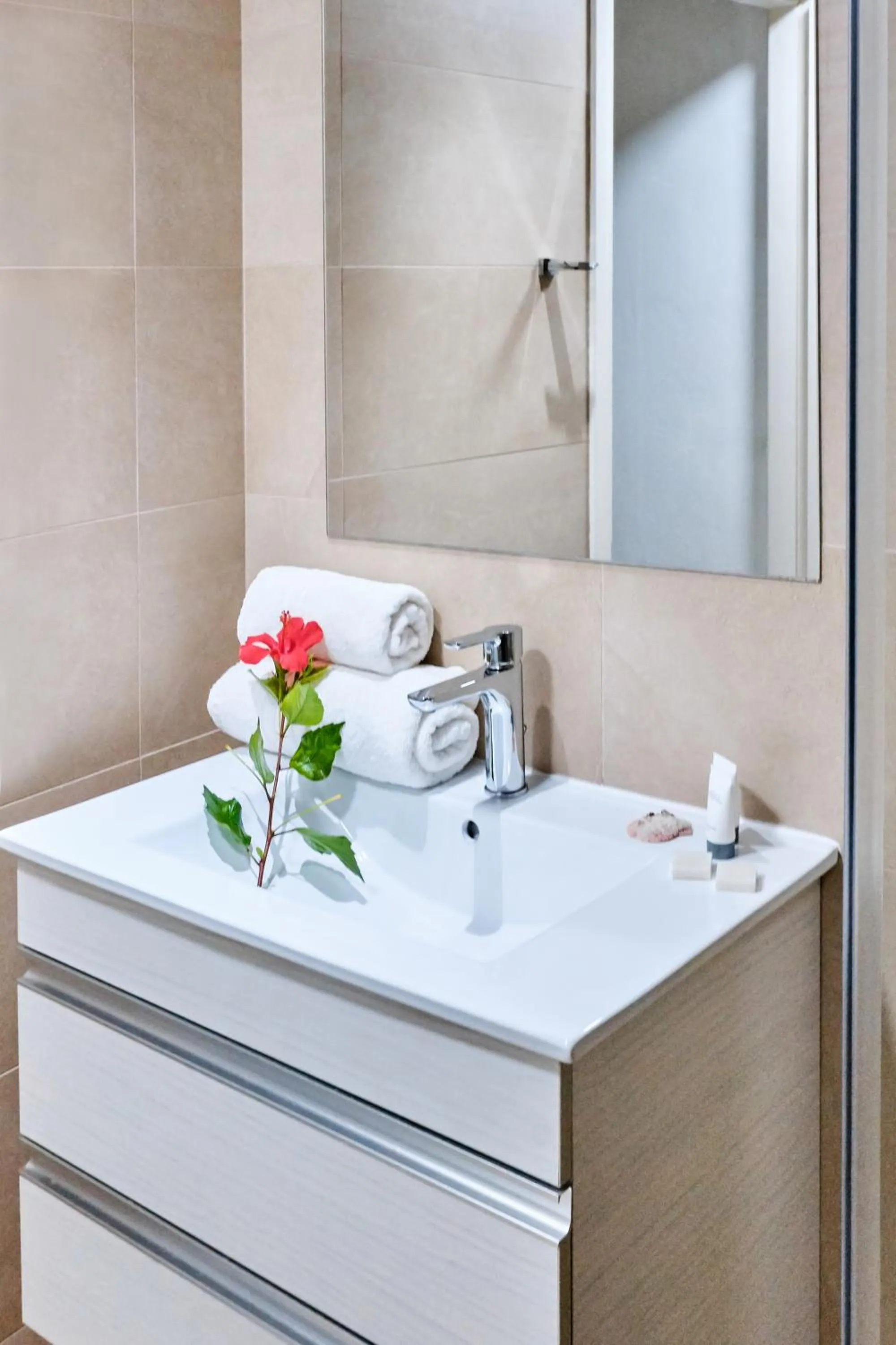 Bathroom in Villa Mare Monte ApartHotel