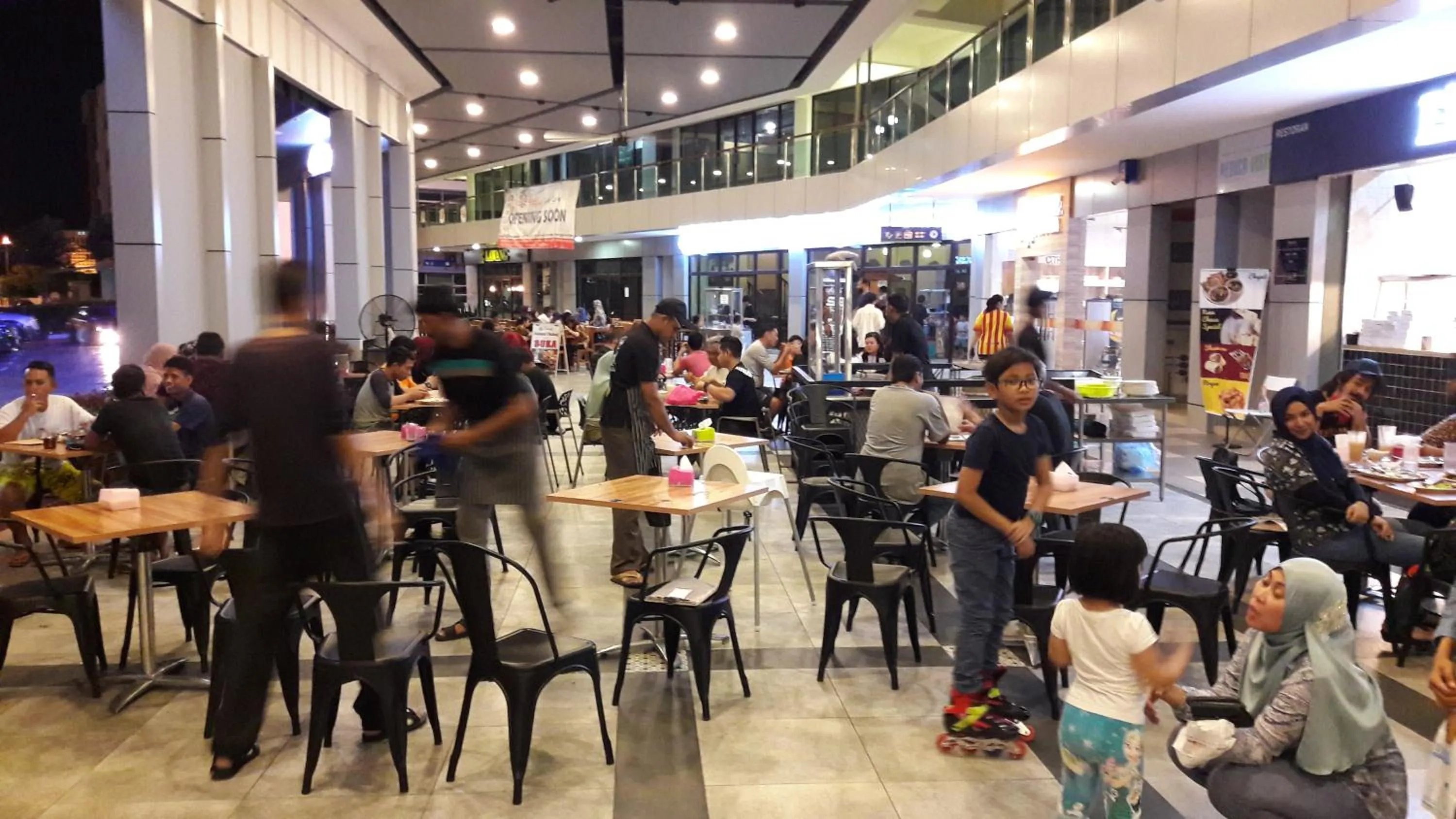 Restaurant/places to eat in Vista Alam Serviced Apartment iCity IDCC SACC PKNS UiTM MSU Avisena