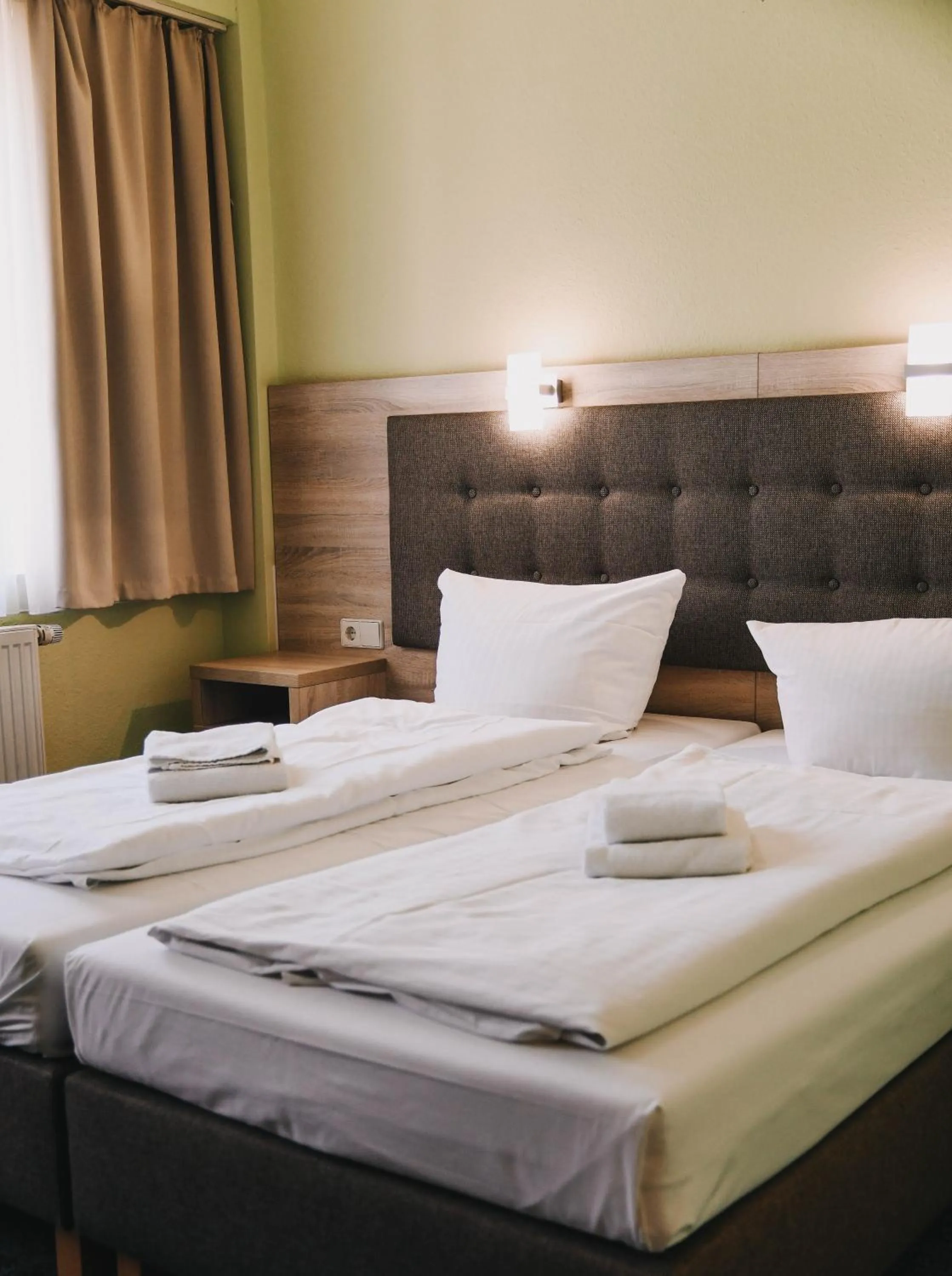 Bed in Hotel-Pension ODIN