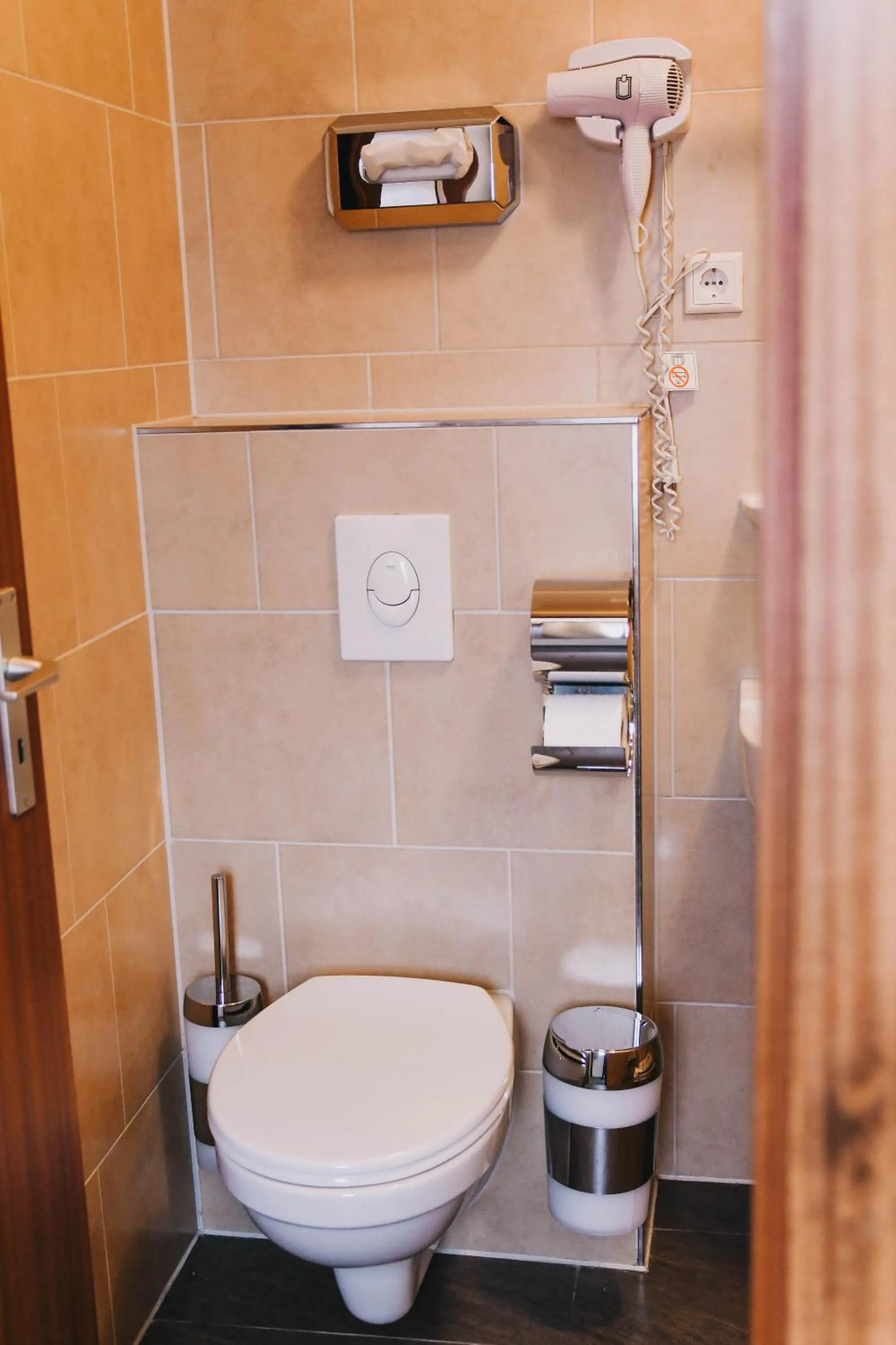 Bathroom in Hotel-Pension ODIN