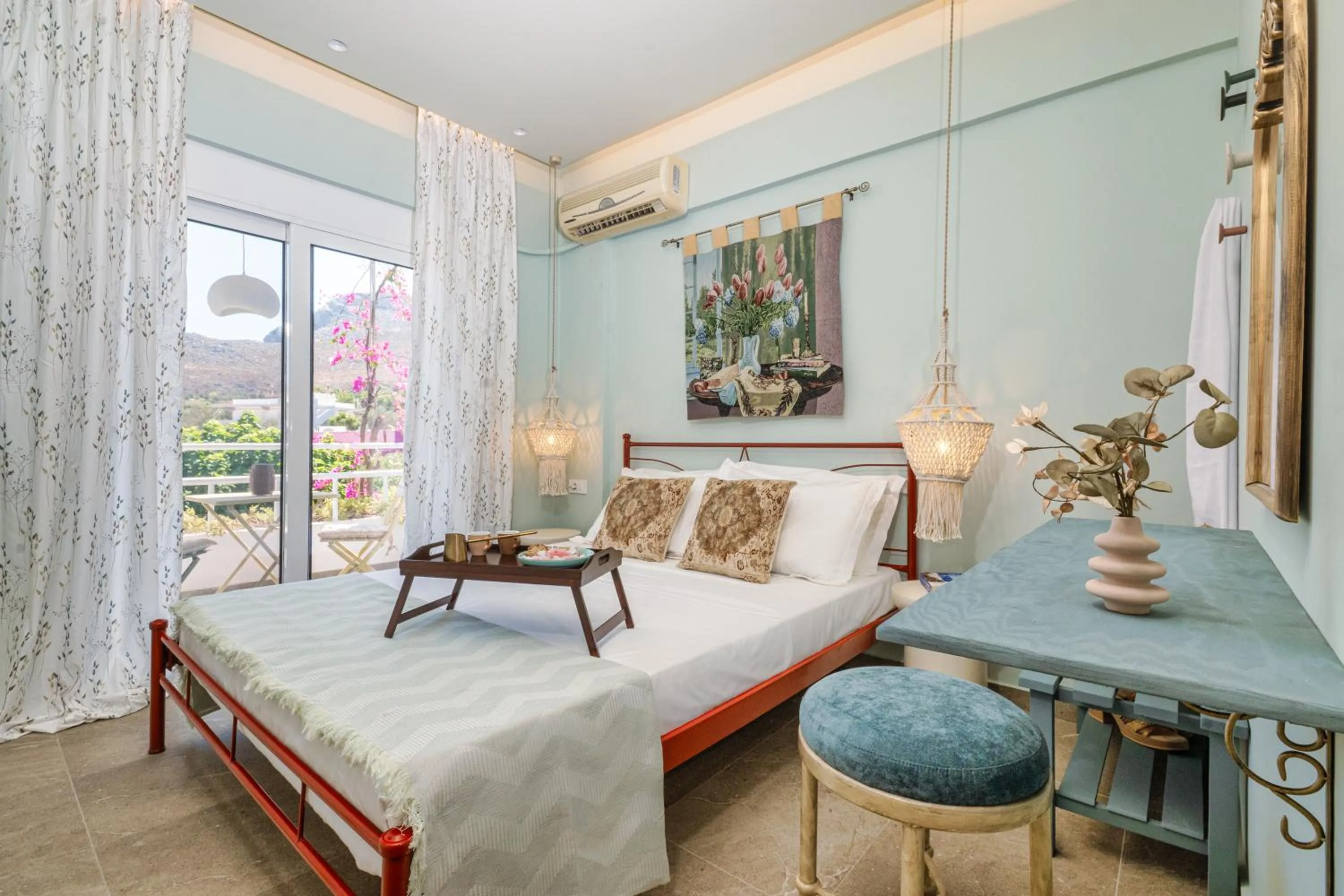 Bedroom, Bed in Rosmari Hotel