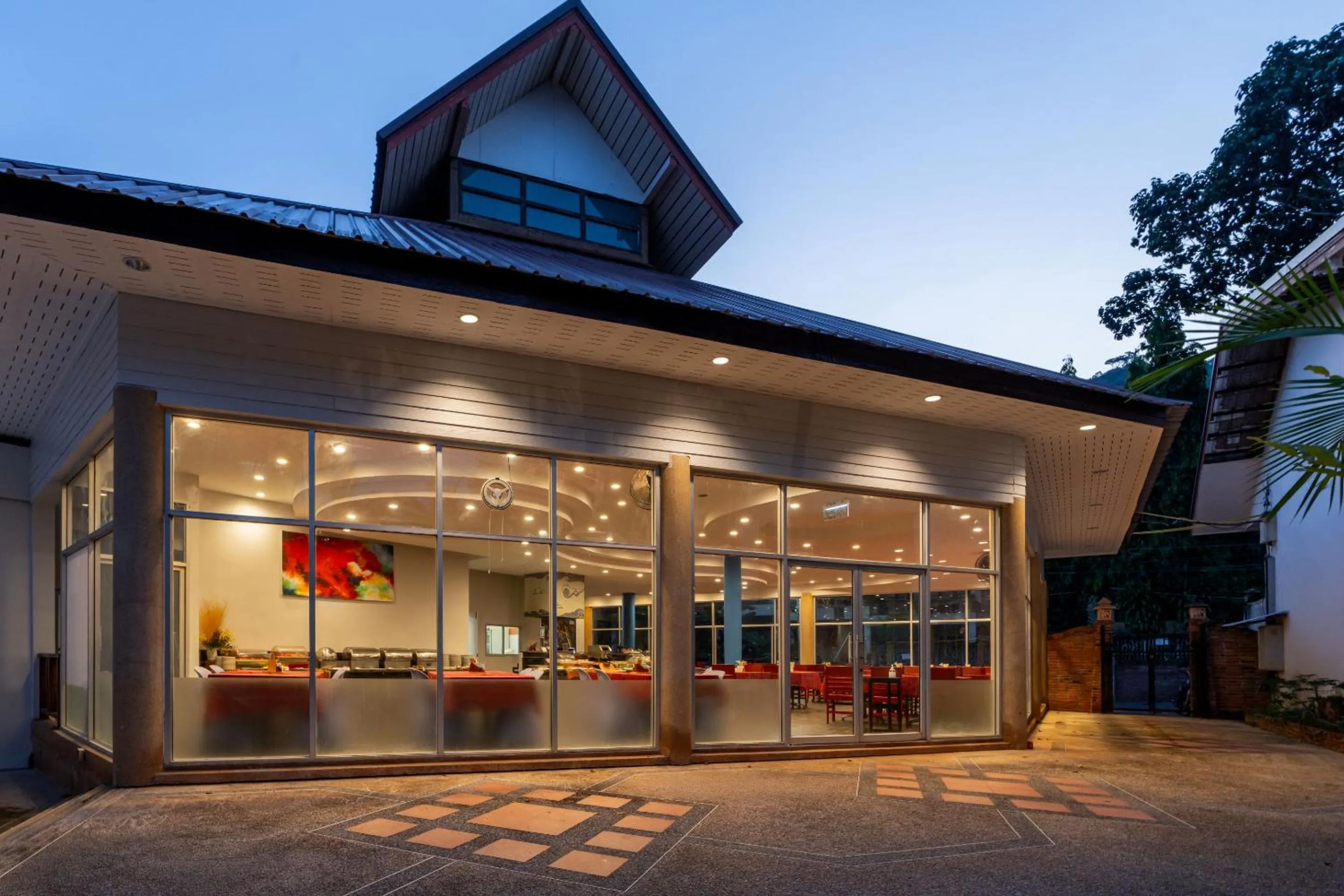 Restaurant/places to eat in Ao Nang Timber House