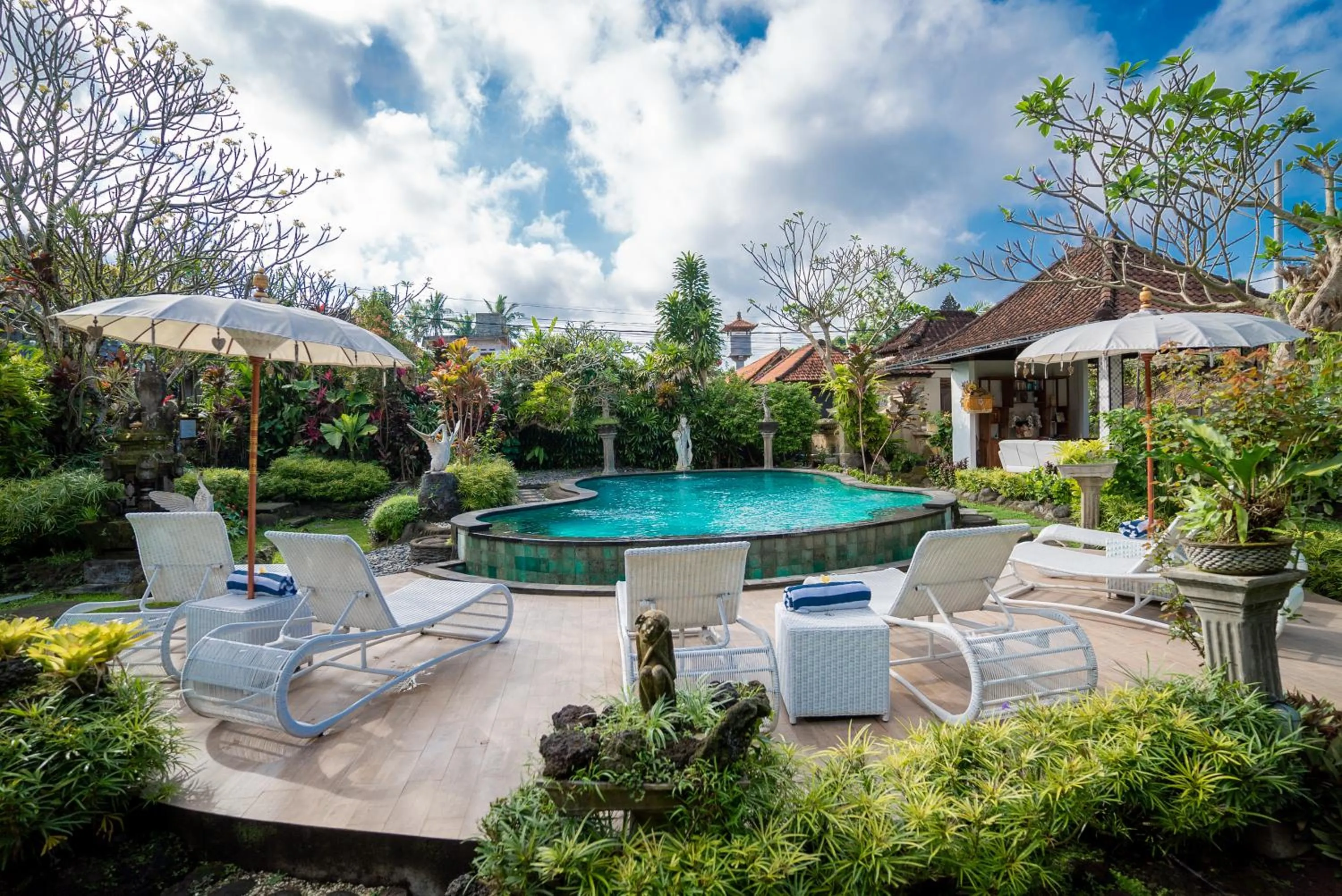 Swimming pool in Capung Cottages