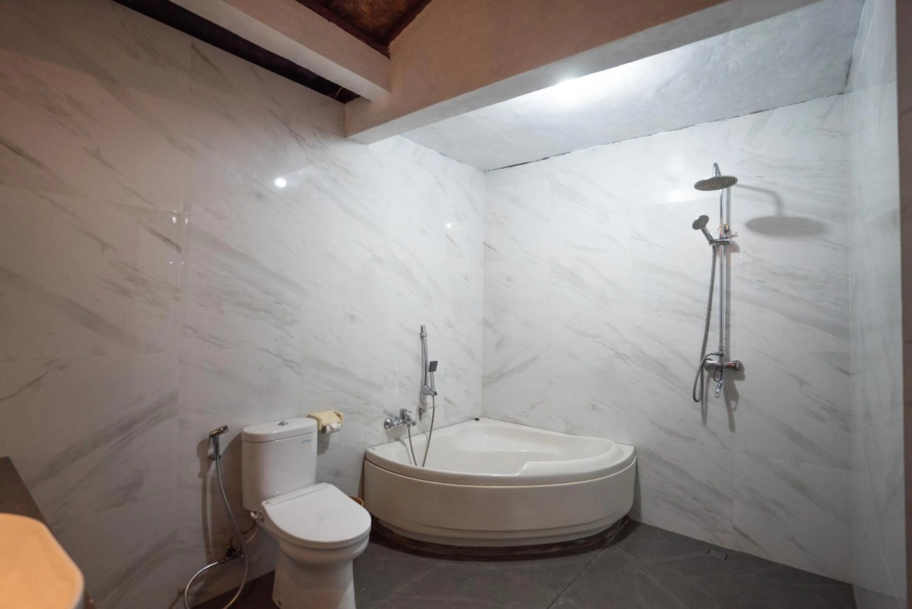 Shower in Capung Cottages