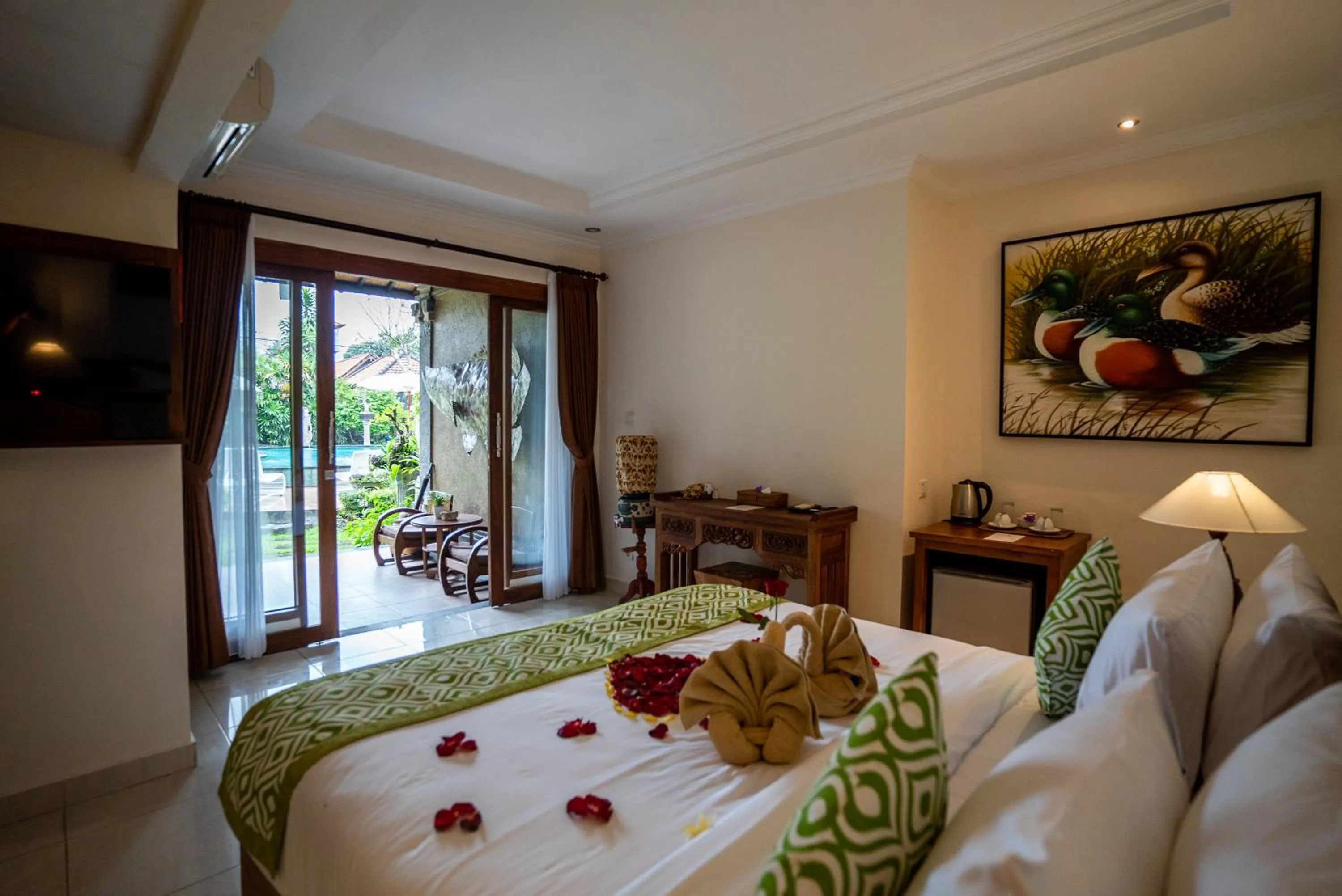 Bed in Capung Cottages