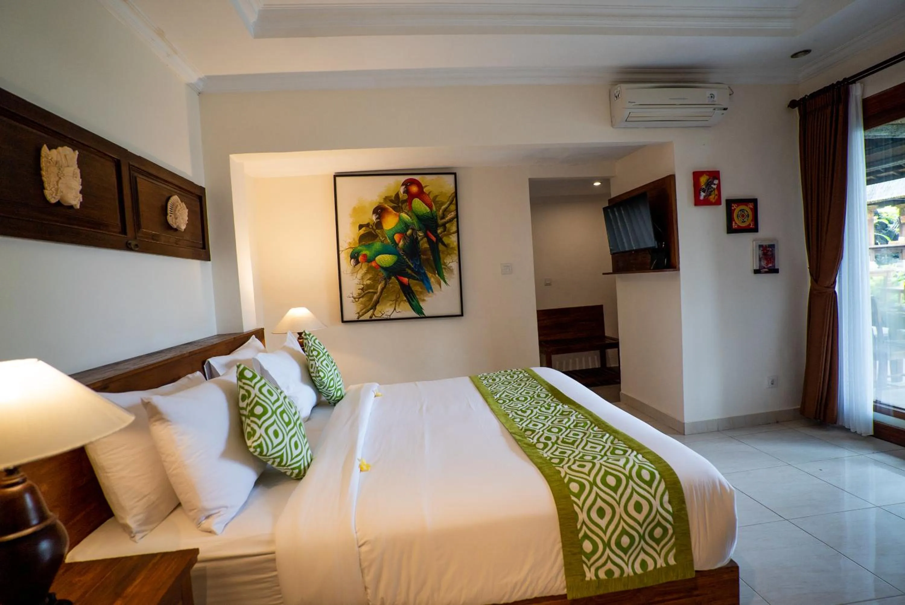 Photo of the whole room, Bed in Capung Cottages