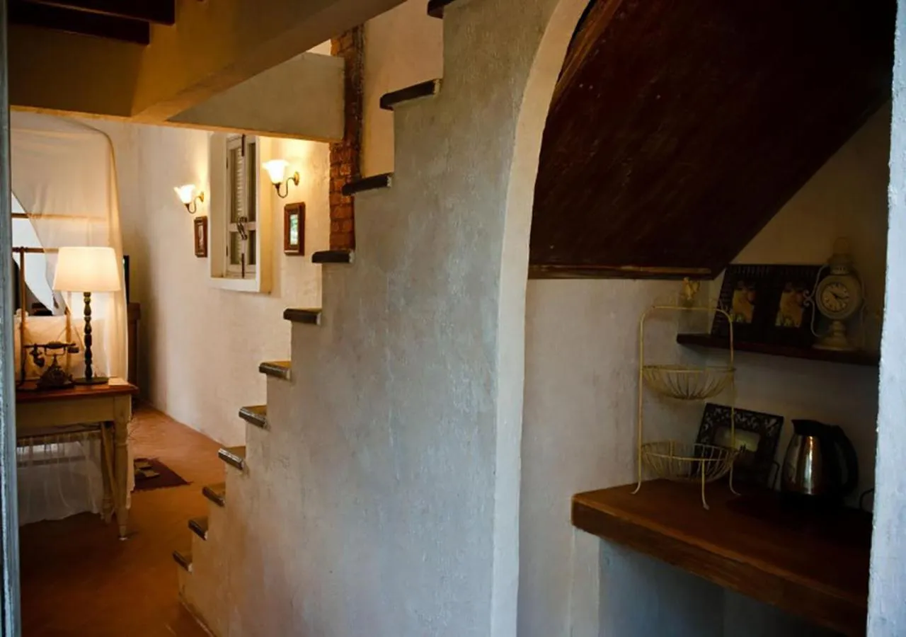 Photo of the whole room in La Toscana