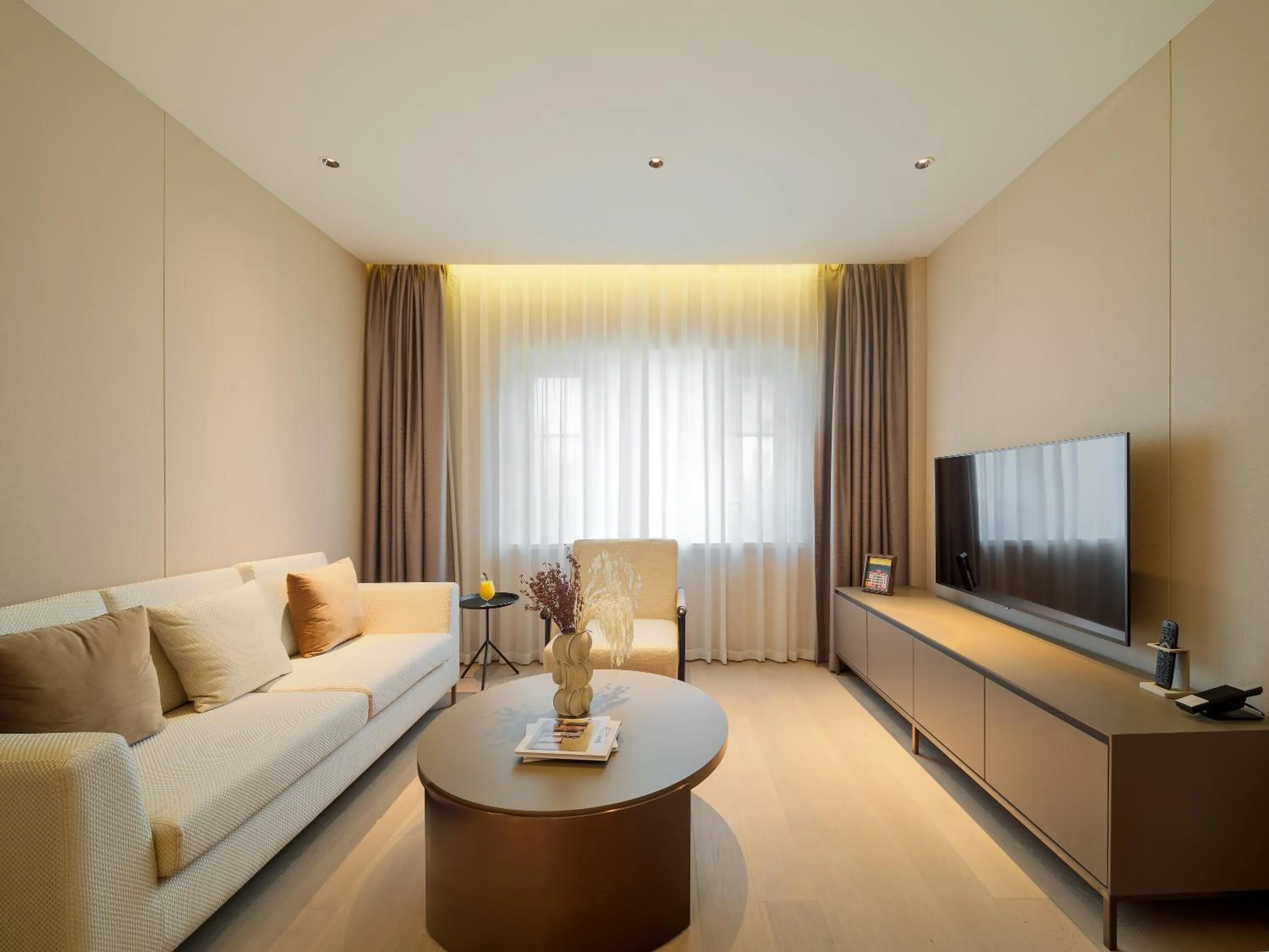 Living room in Donghu Collection Hotel