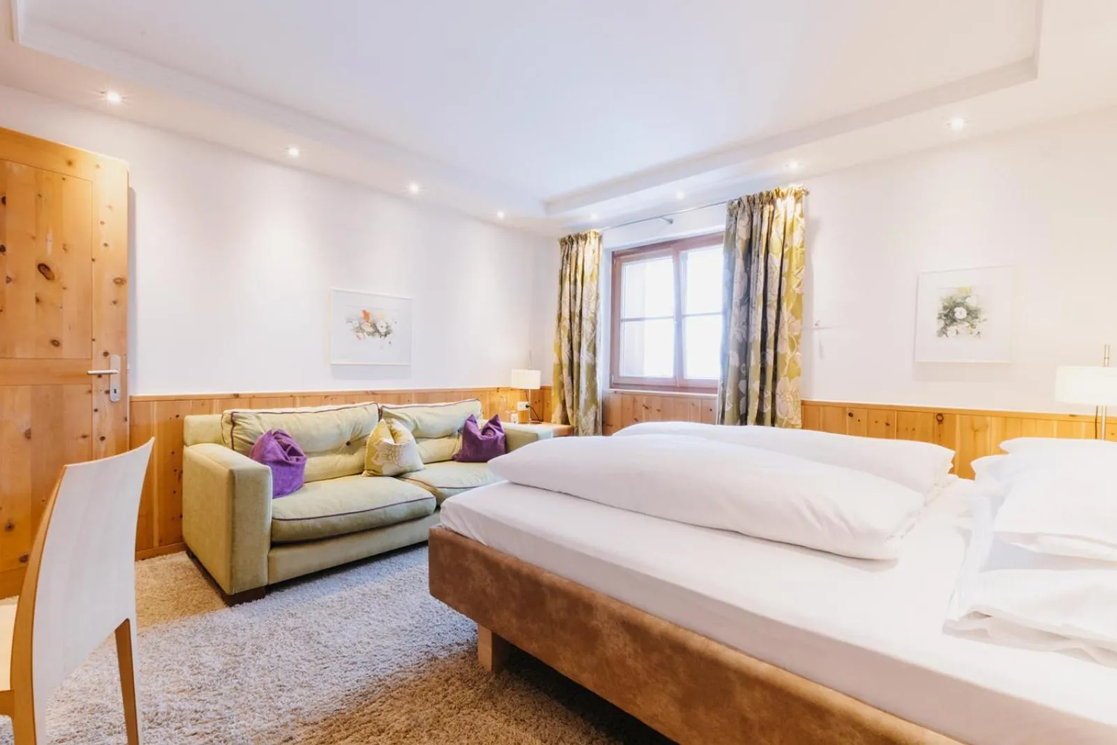 Photo of the whole room, Bed in Hotel Aurora