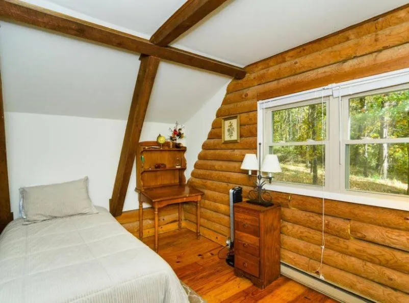 Bedroom, Bed in Eagle's Rest Lodge