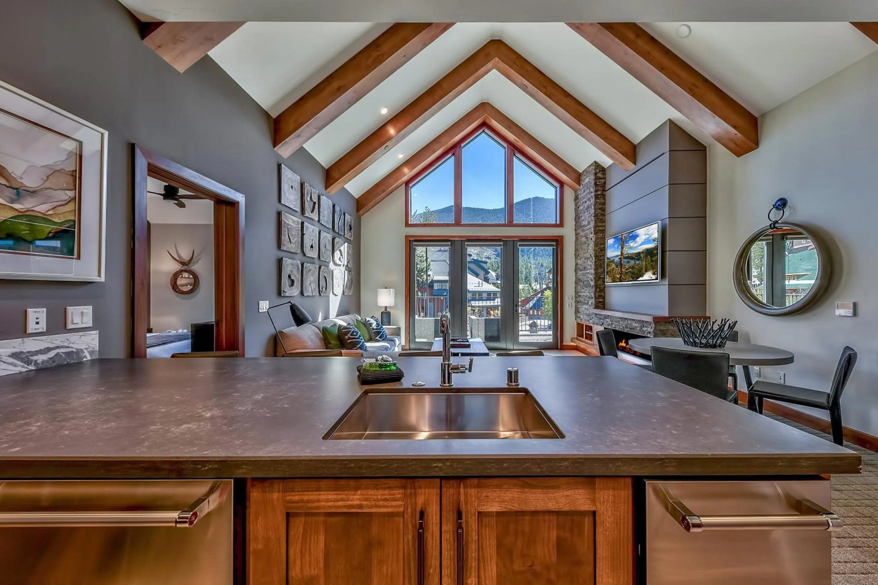 Communal kitchen in Zalanta, A Vail Resorts Property