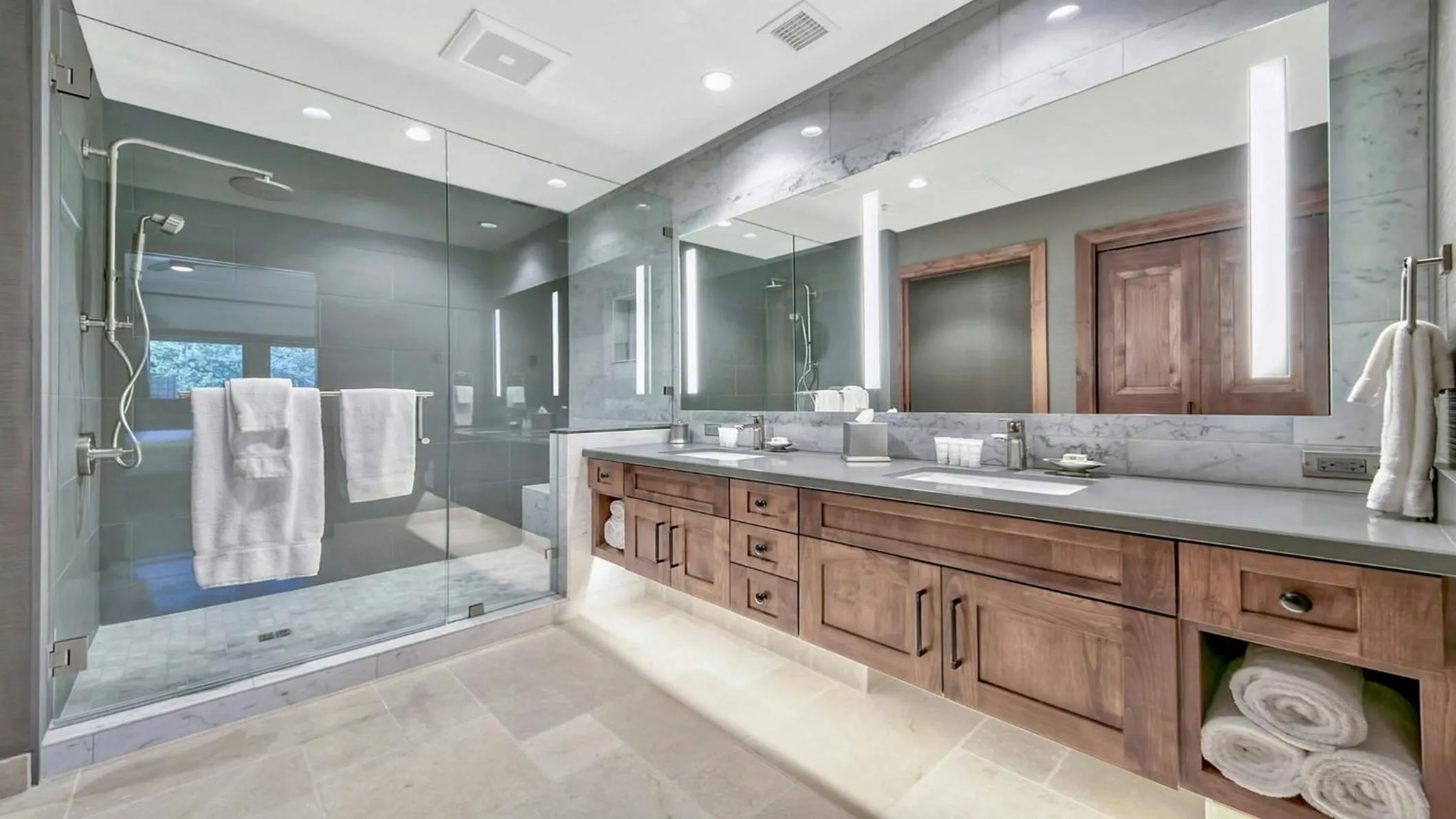 Bathroom in Zalanta, A Vail Resorts Property