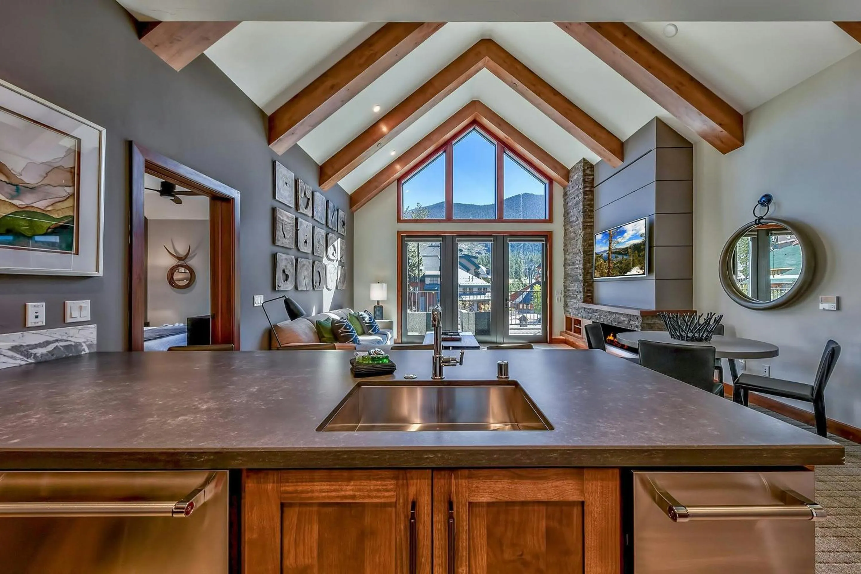 Communal kitchen in Zalanta, A Vail Resorts Property