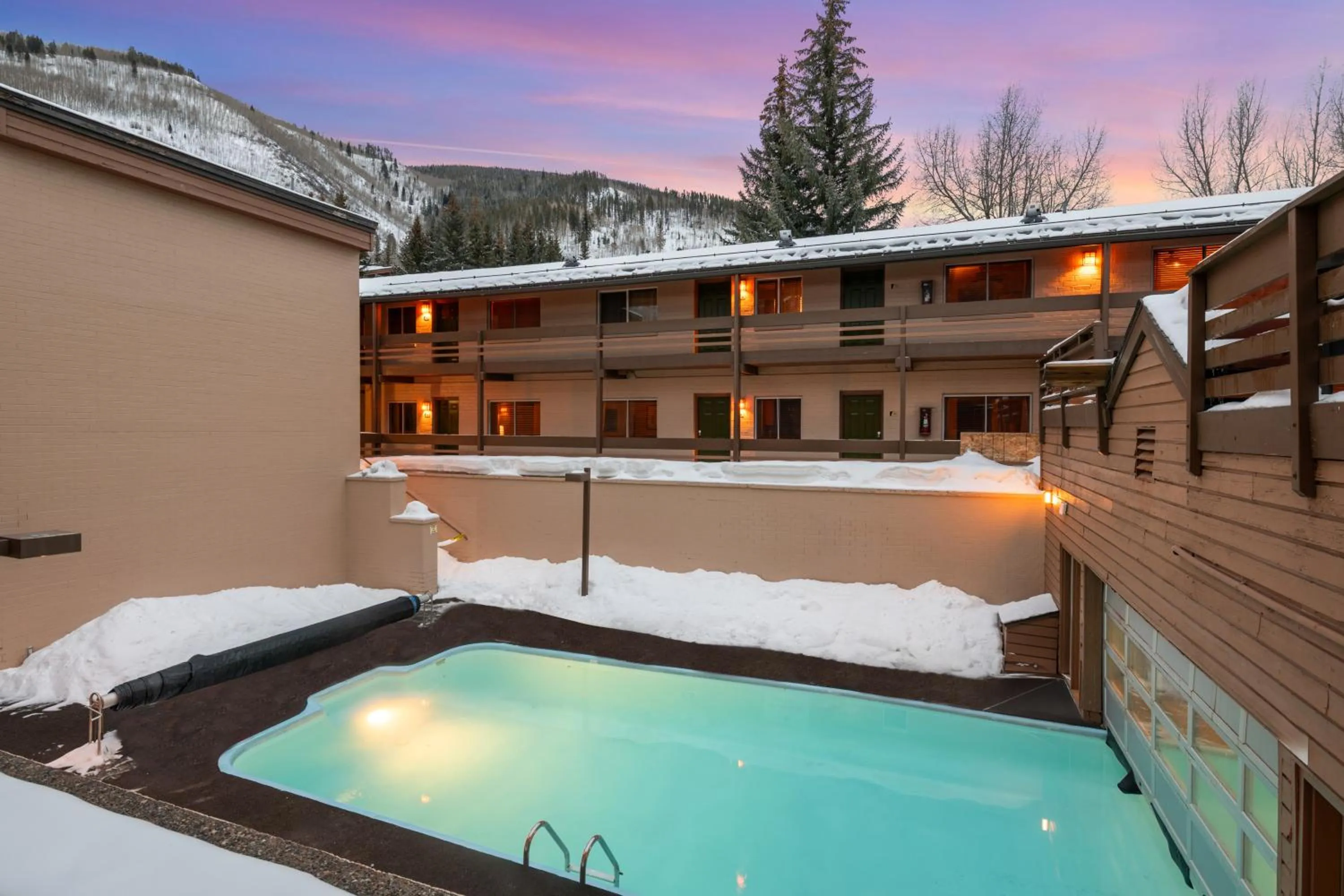 Property building in Eagle Point Resort