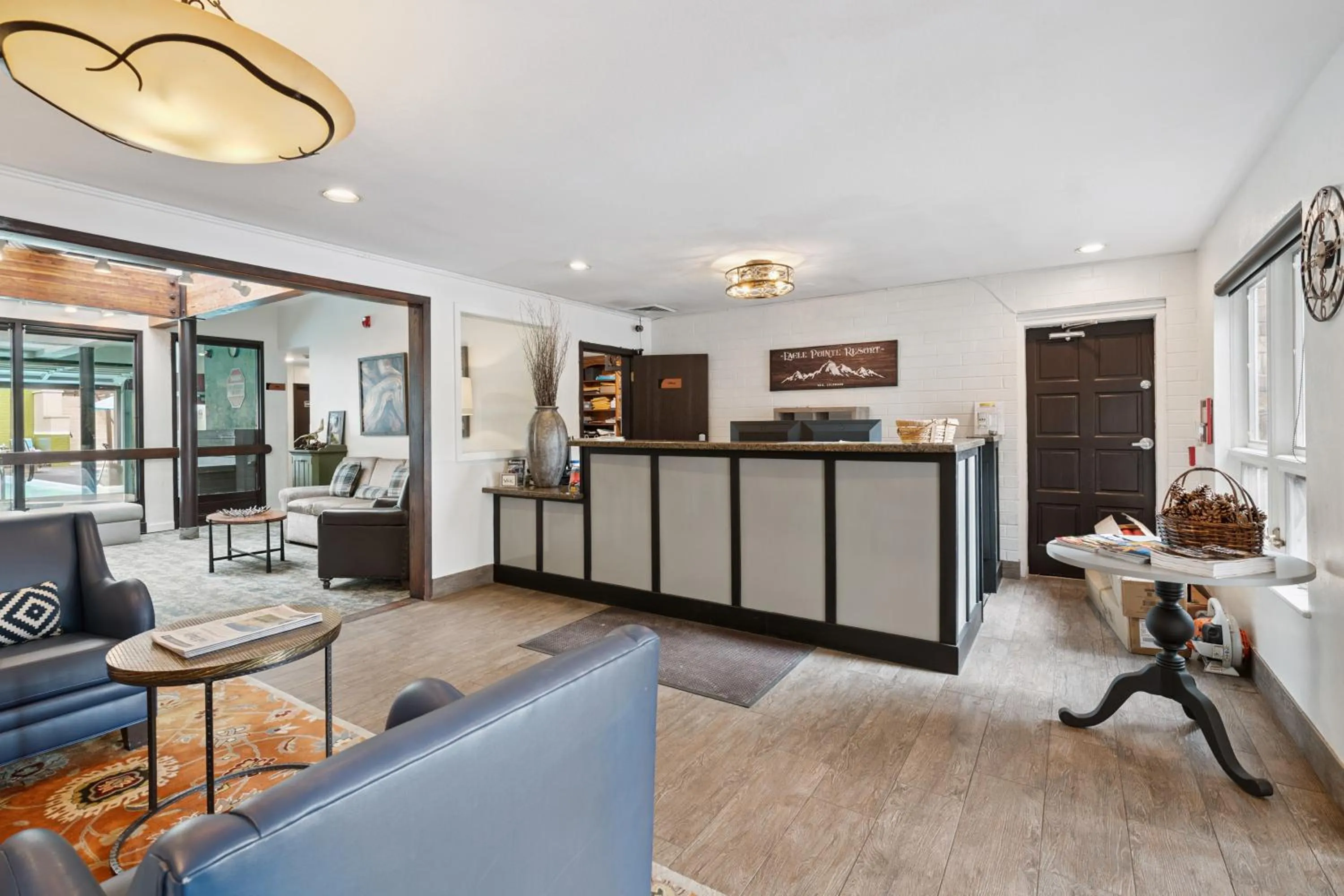 Lobby or reception in Eagle Point Resort