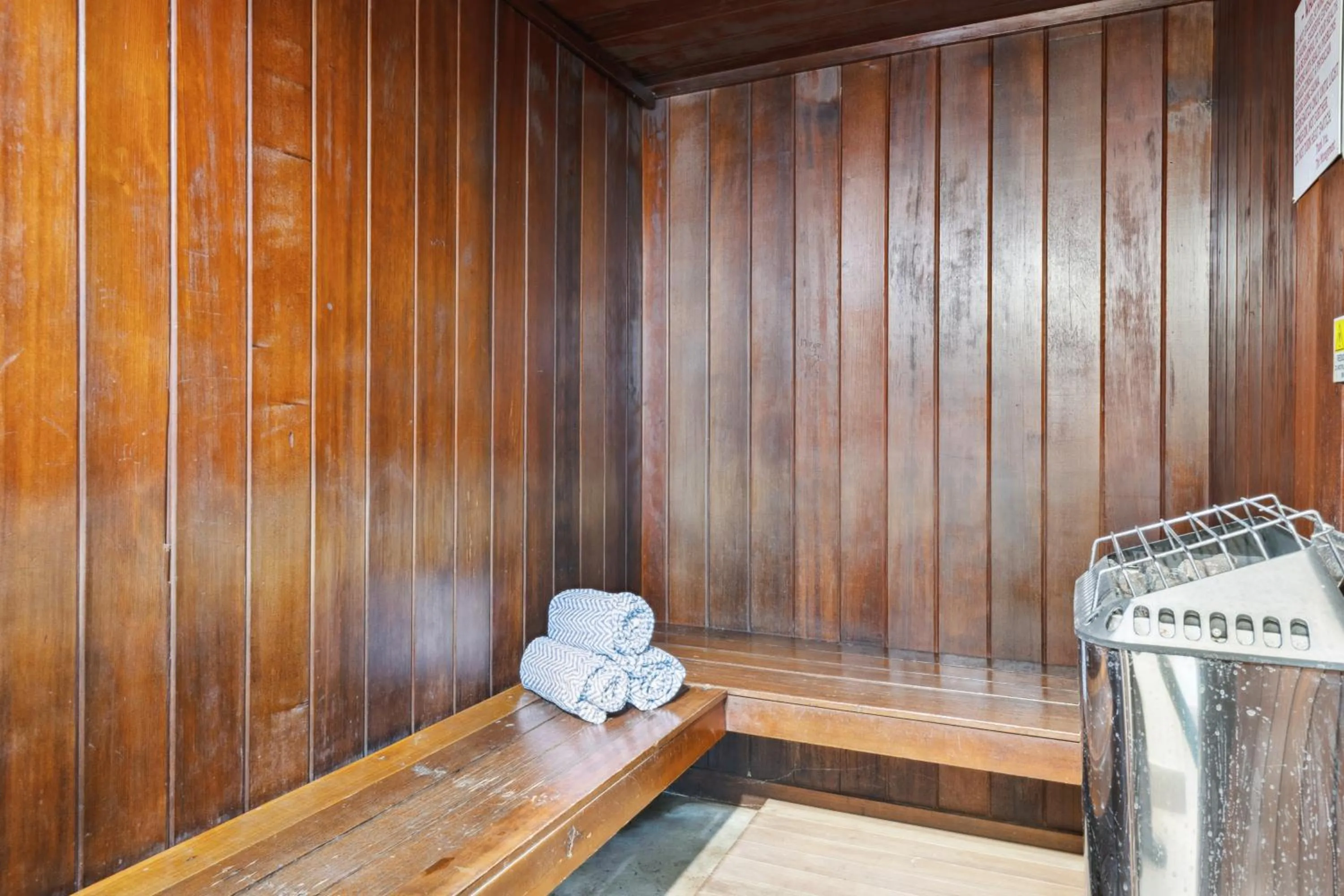 Sauna in Eagle Point Resort