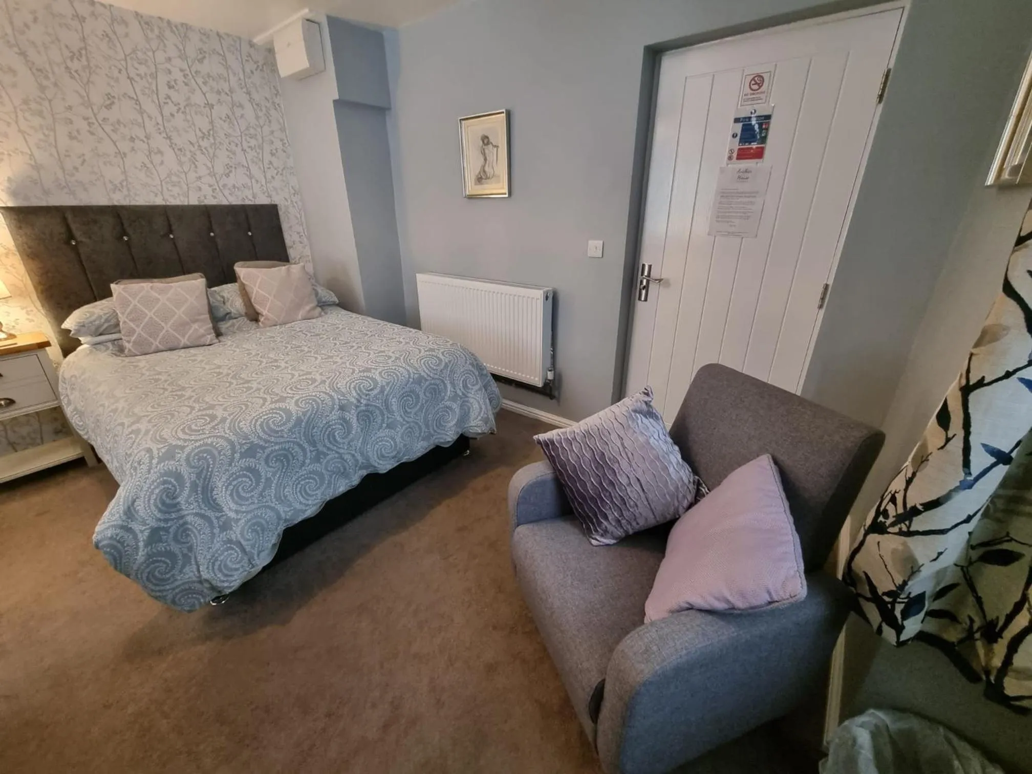 Bed in Anchor House 2 East Street Alford Lincolnshire LN13 9EQ