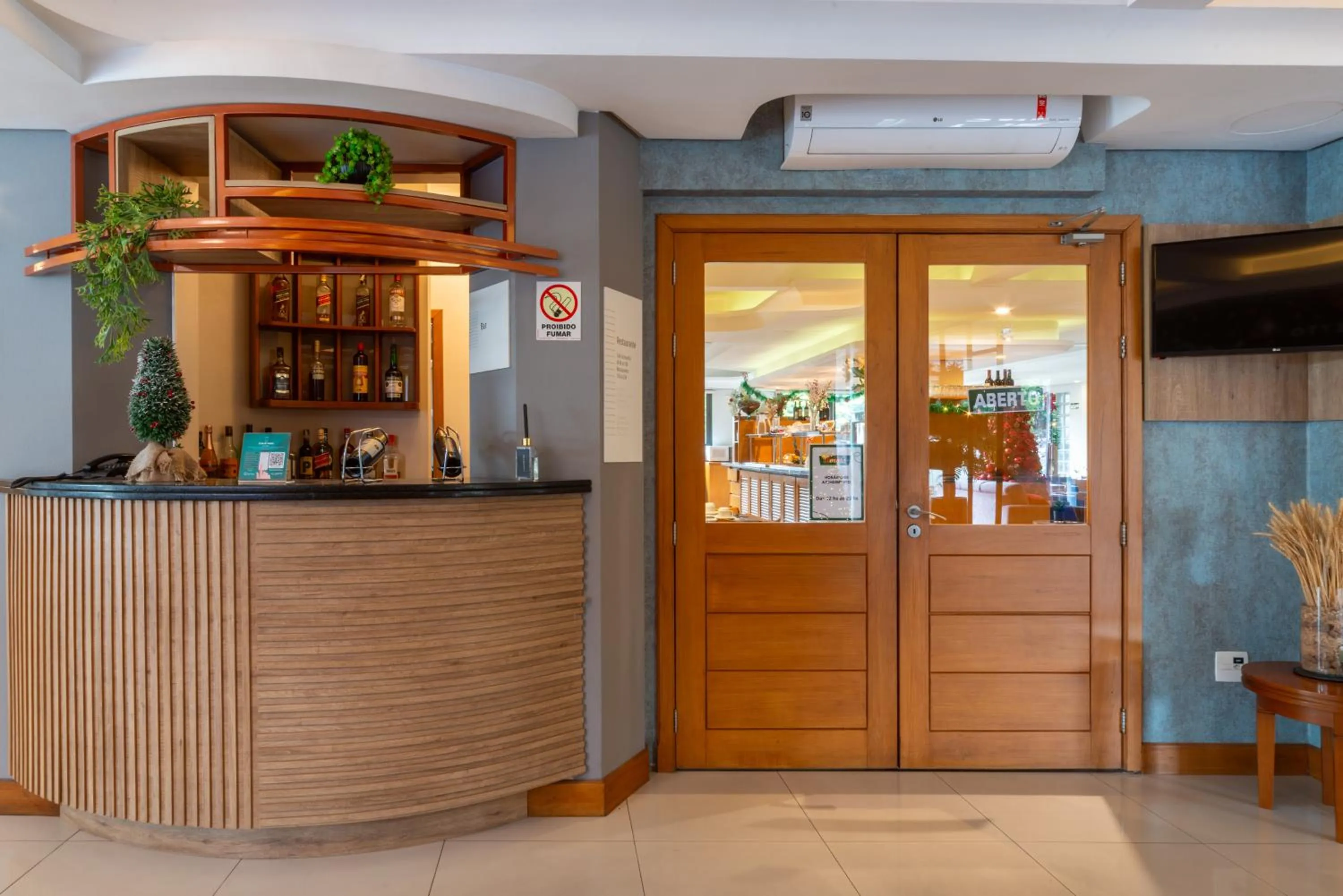 Restaurant/places to eat in Hotel Laghetto Premio