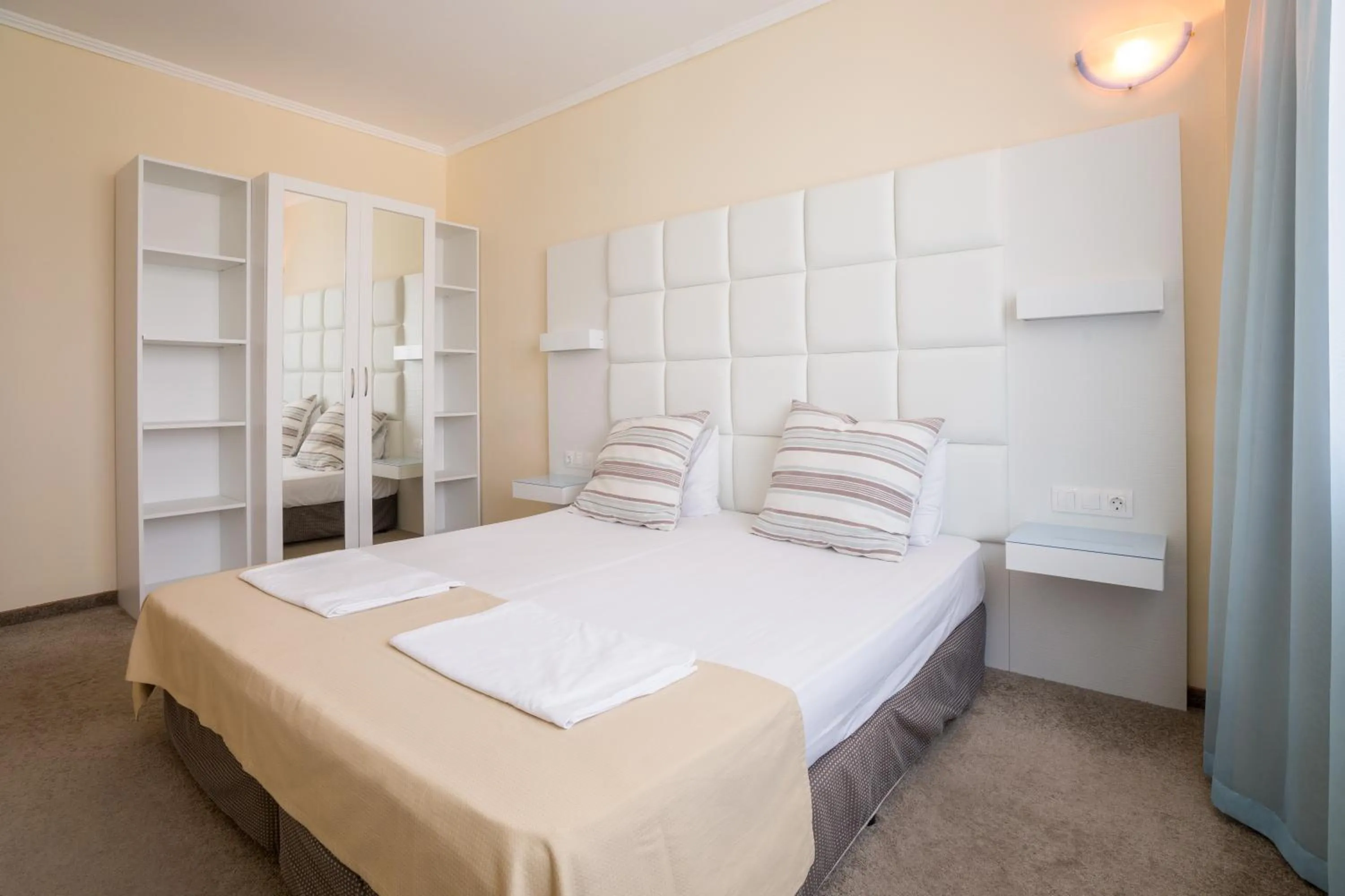 Photo of the whole room, Bed in Hotel Perla Beach Club - All Inclusive