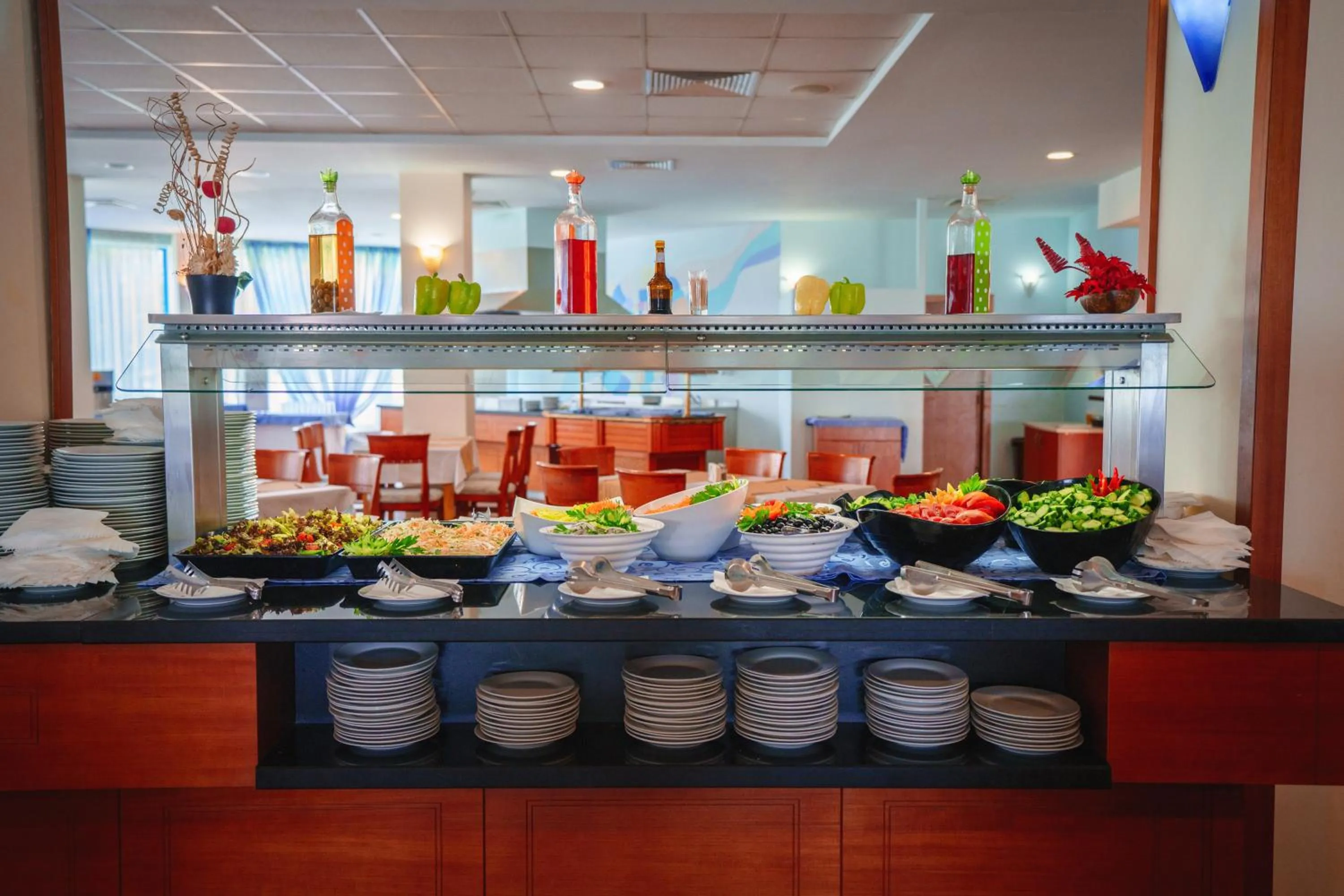 Food in Hotel Perla Beach Club - All Inclusive