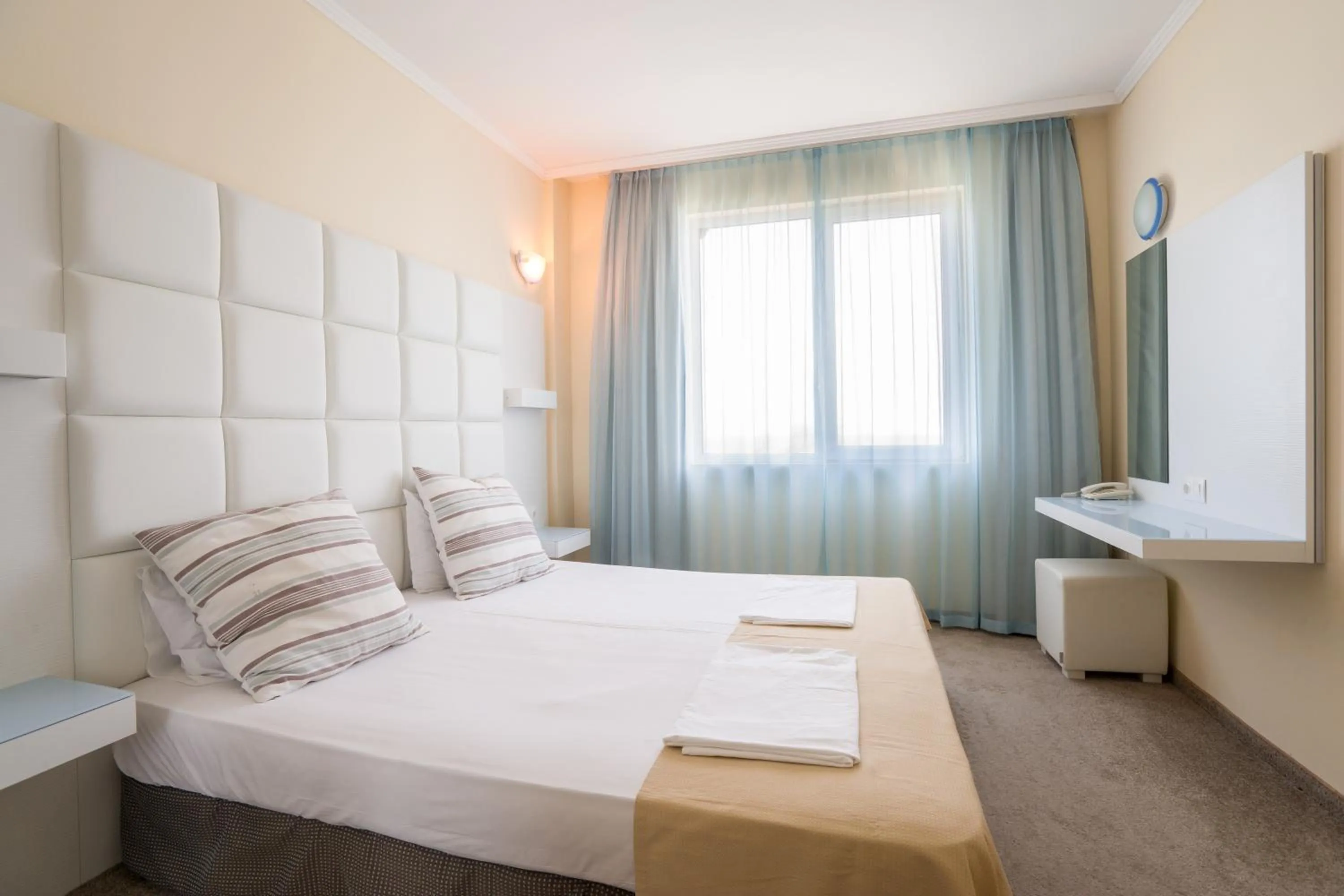 Photo of the whole room, Bed in Hotel Perla Beach Club - All Inclusive