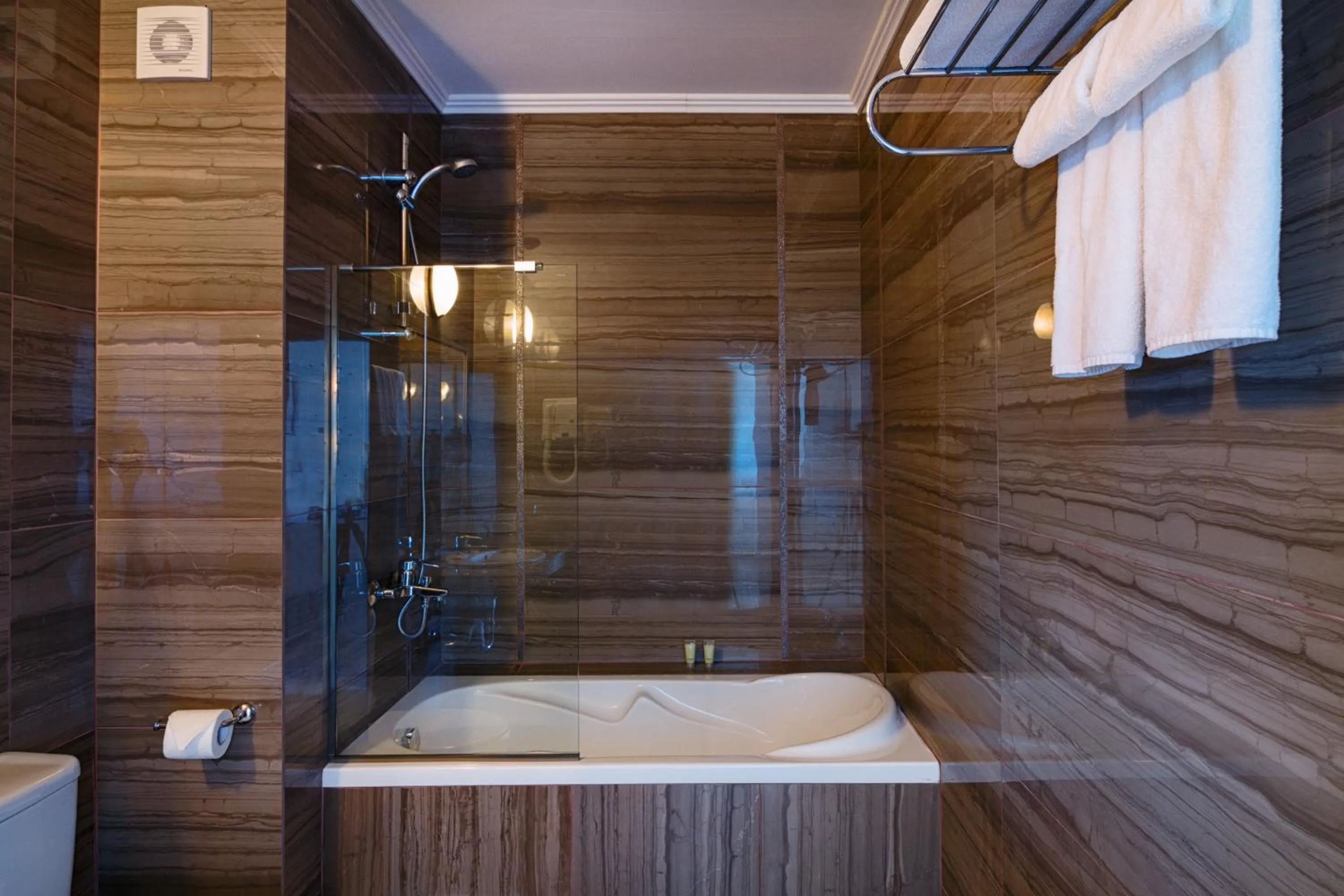 Bathroom in Hotel Perla Beach Club - All Inclusive