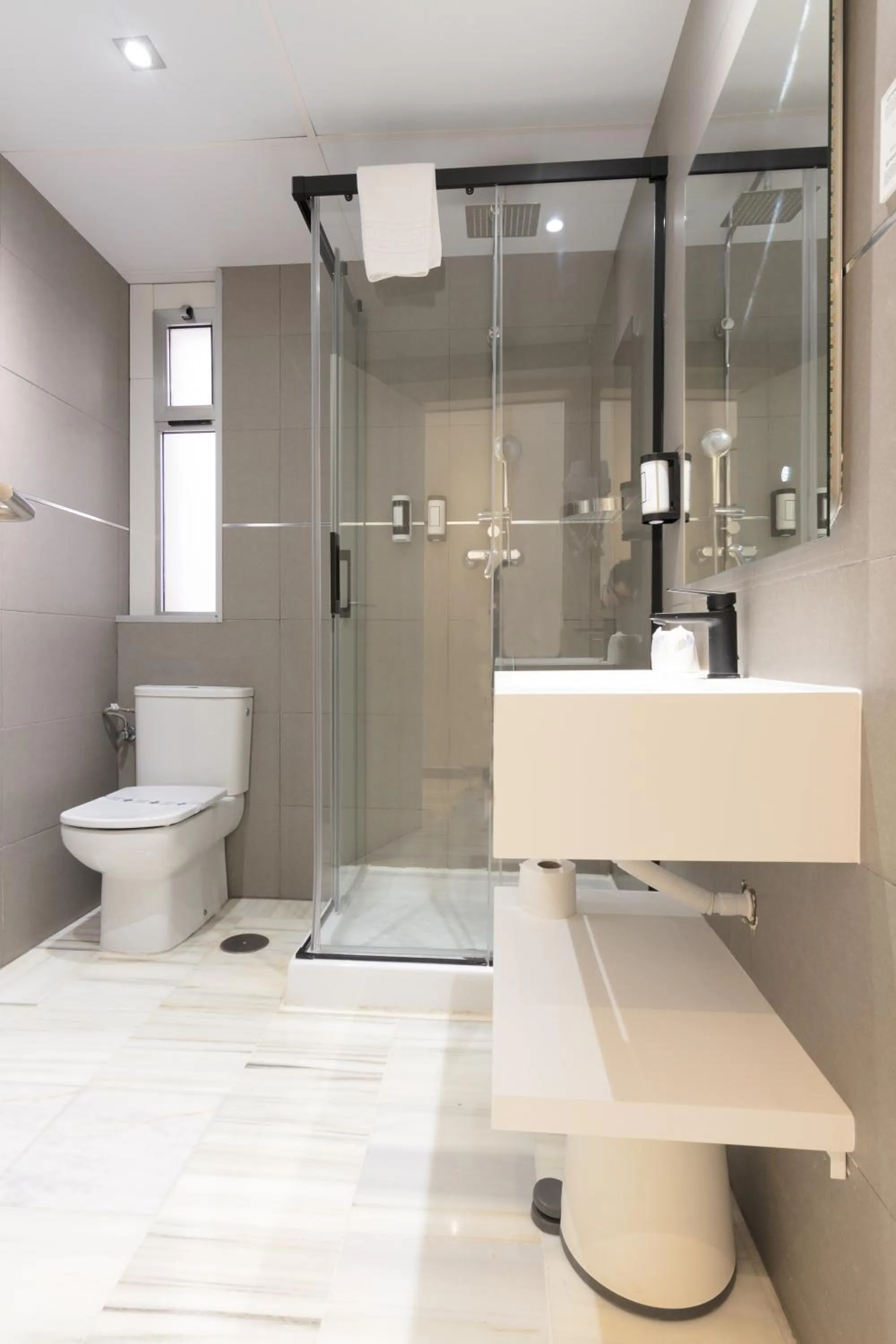 Shower in Hotel La Milagrosa