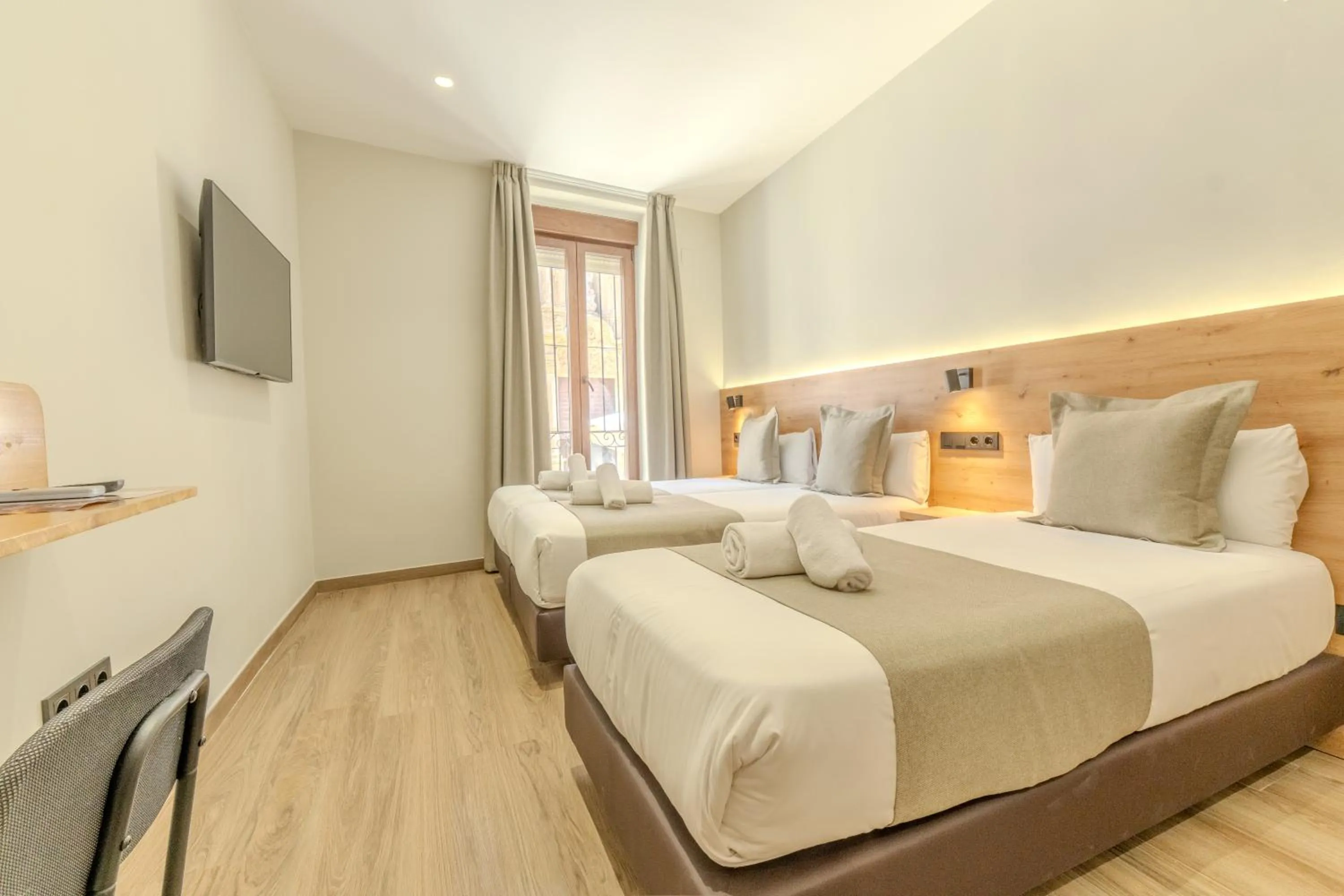 Bedroom, Bed in Hotel La Milagrosa