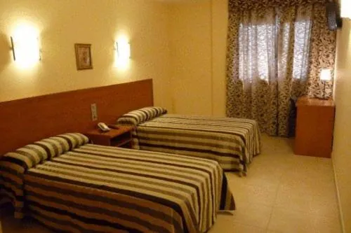 Bedroom, Bed in Hotel Avenida El Morell