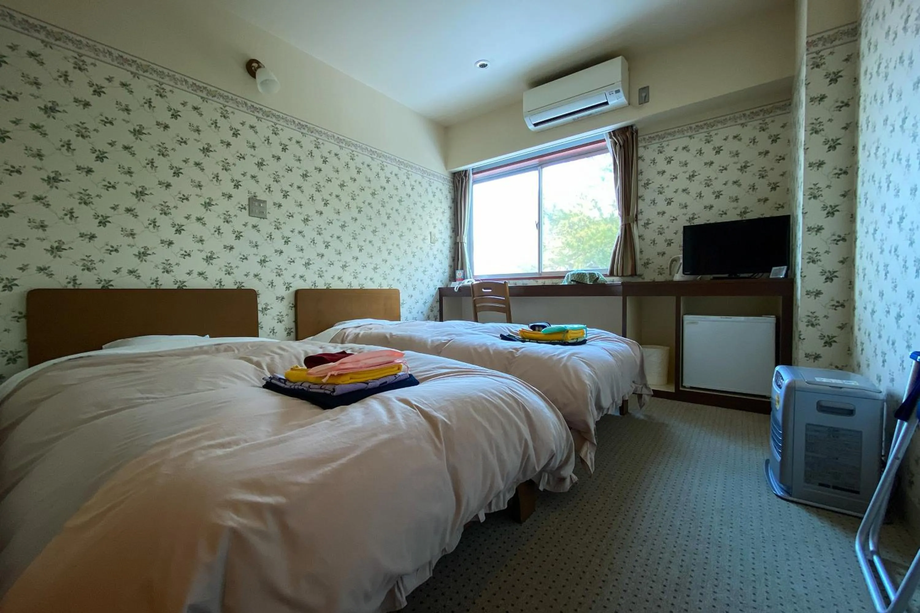 Photo of the whole room in Tango Onsen Hashiudosou