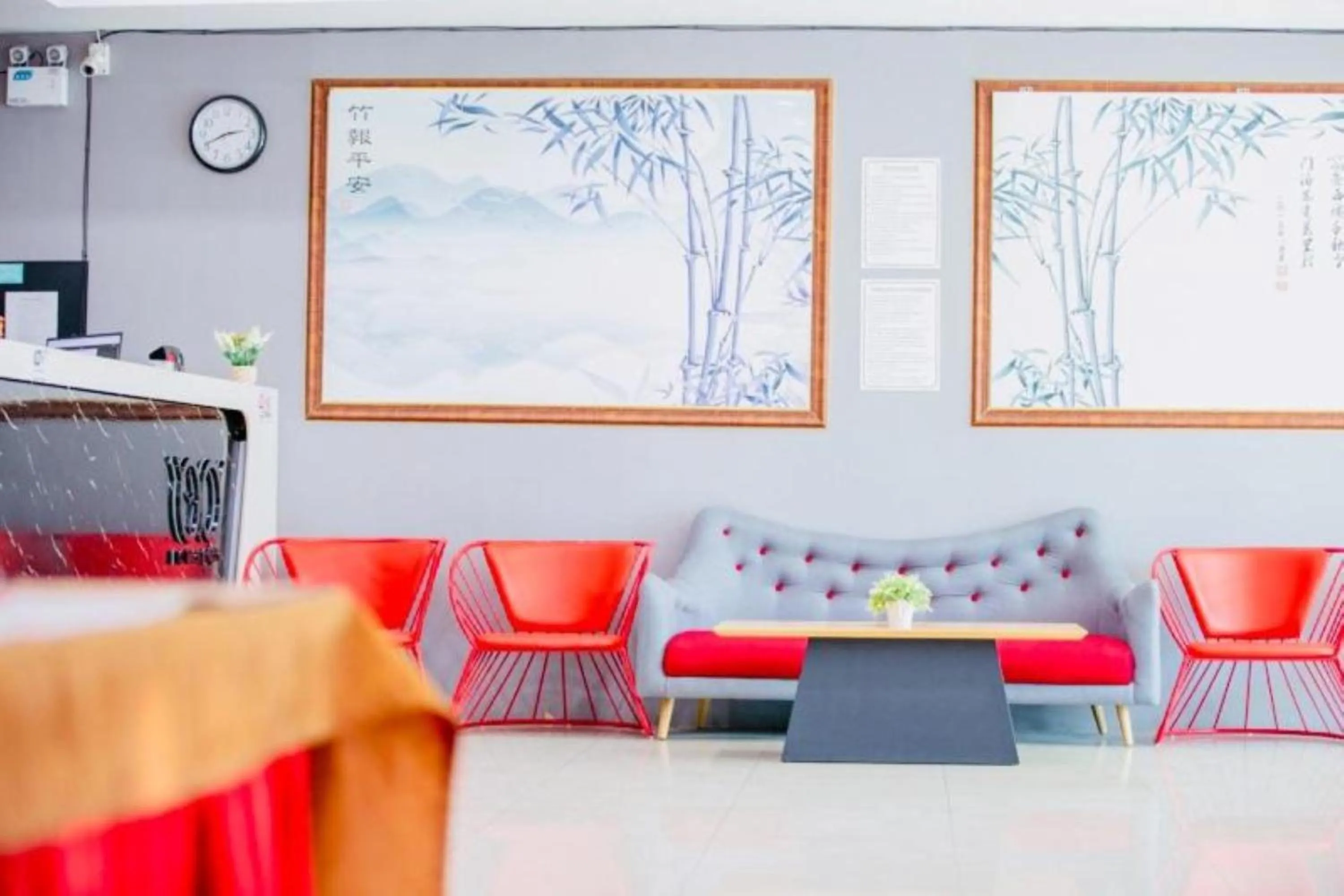 Living room in 99hotel