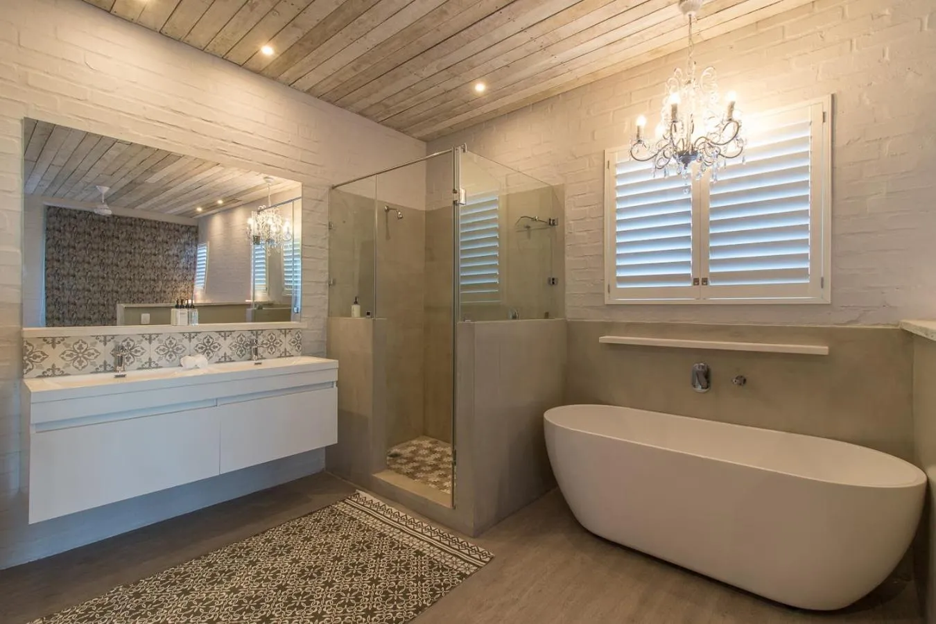 Bathroom in The Quarter Deck