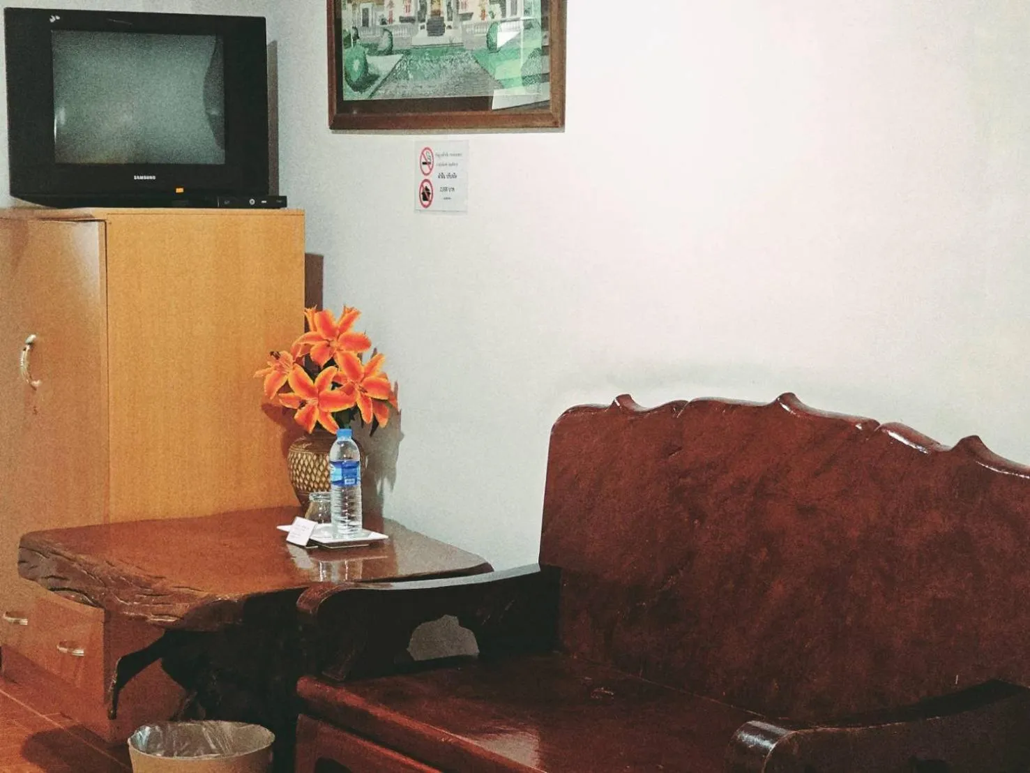 TV and multimedia in P.California Inter Hostel