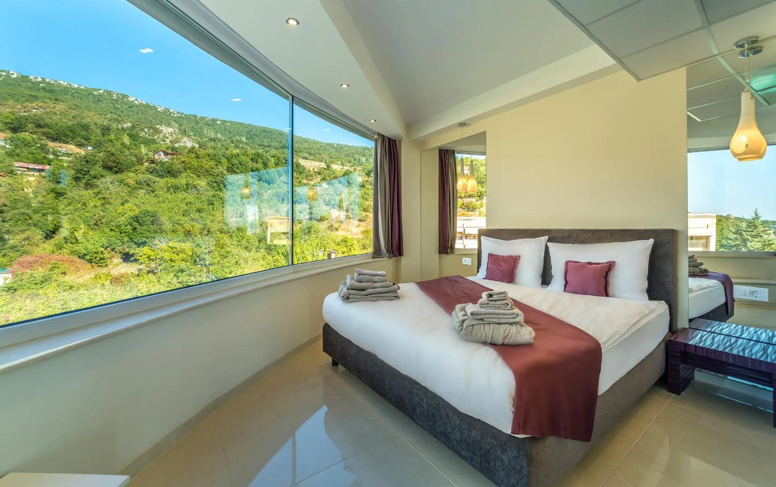 Bed in Laki Hotel & Spa