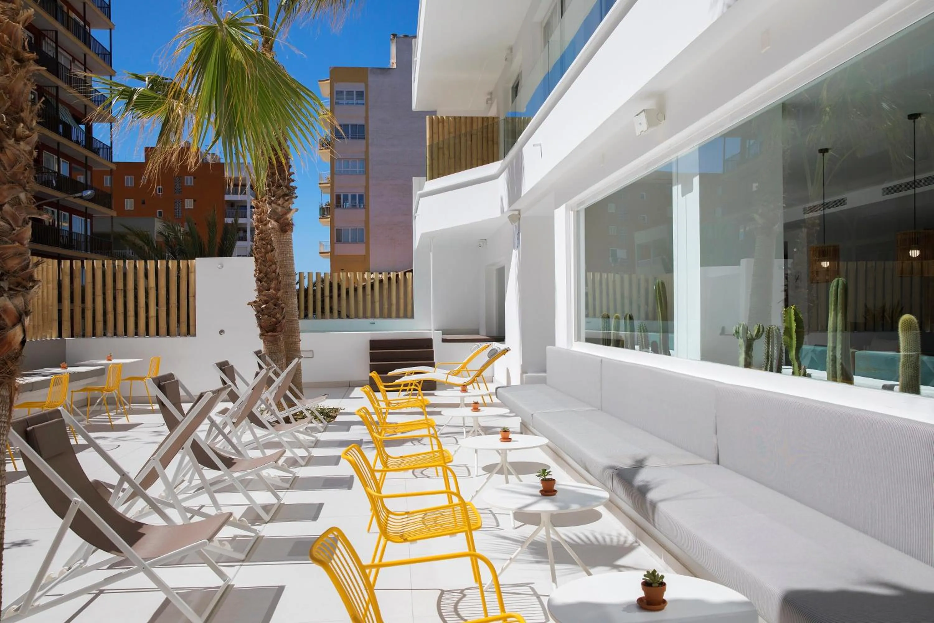 Area and facilities in whala!fun