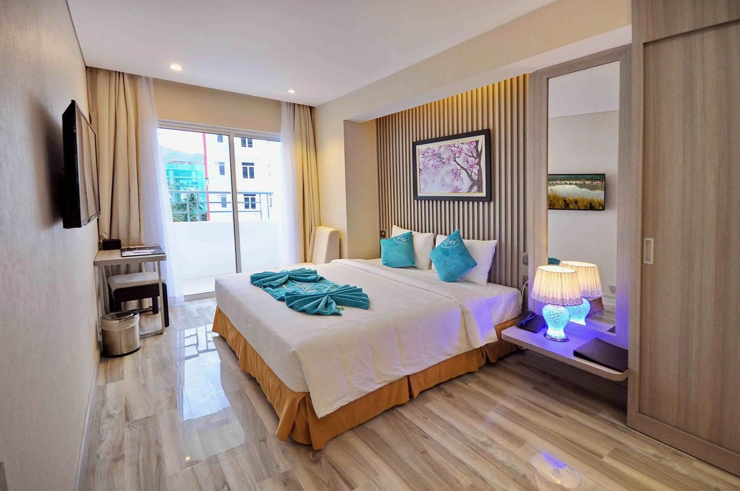 Bed in The MCR Luxury Nha Trang