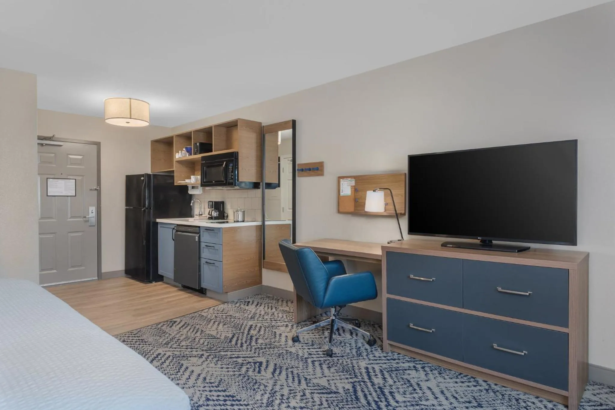 Photo of the whole room in Candlewood Suites La Crosse by IHG