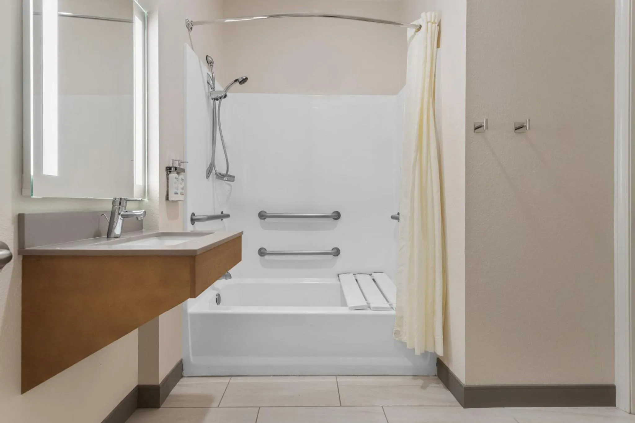 Bathroom in Candlewood Suites La Crosse by IHG