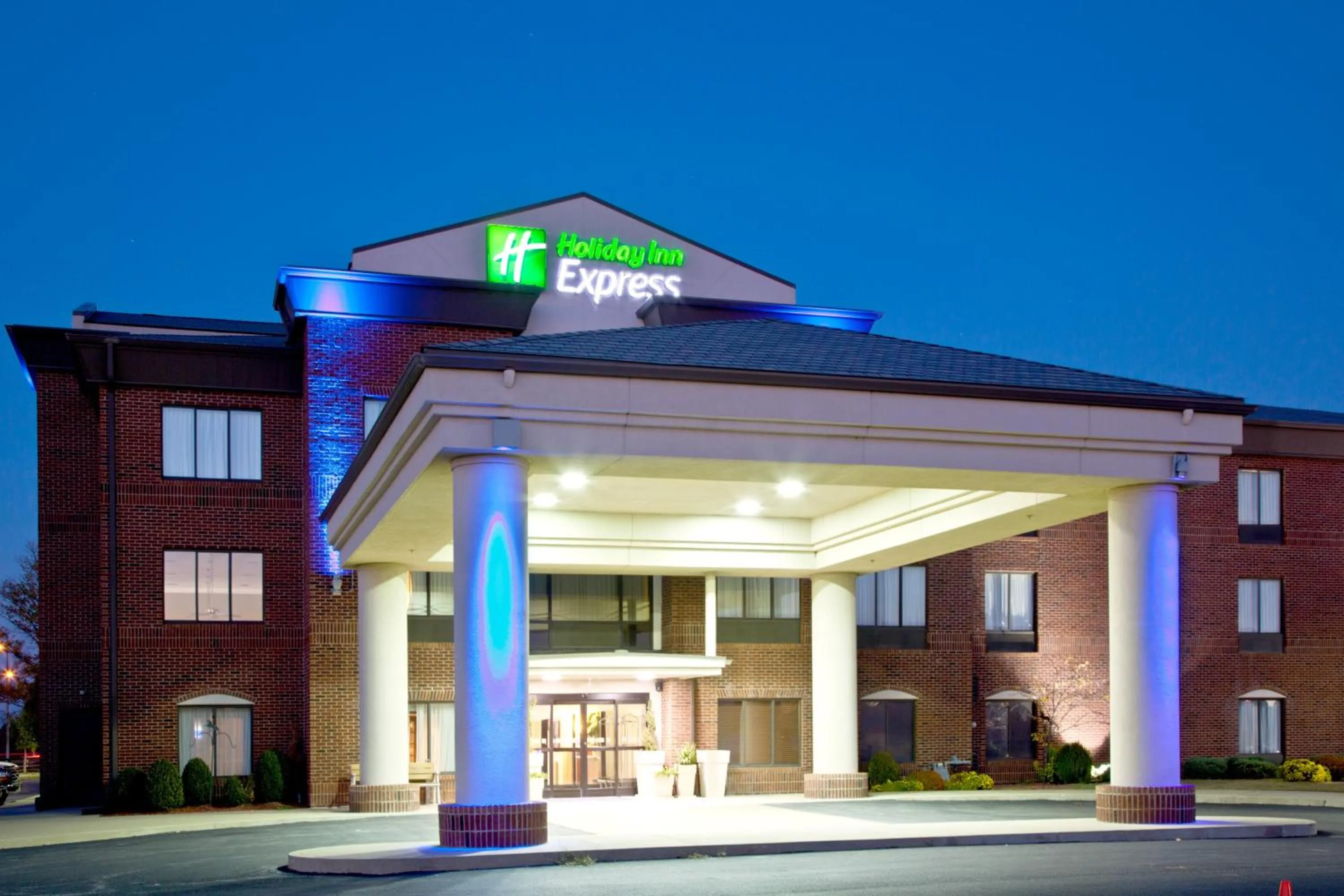 Property building in Holiday Inn Express & Suites Shelbyville by IHG