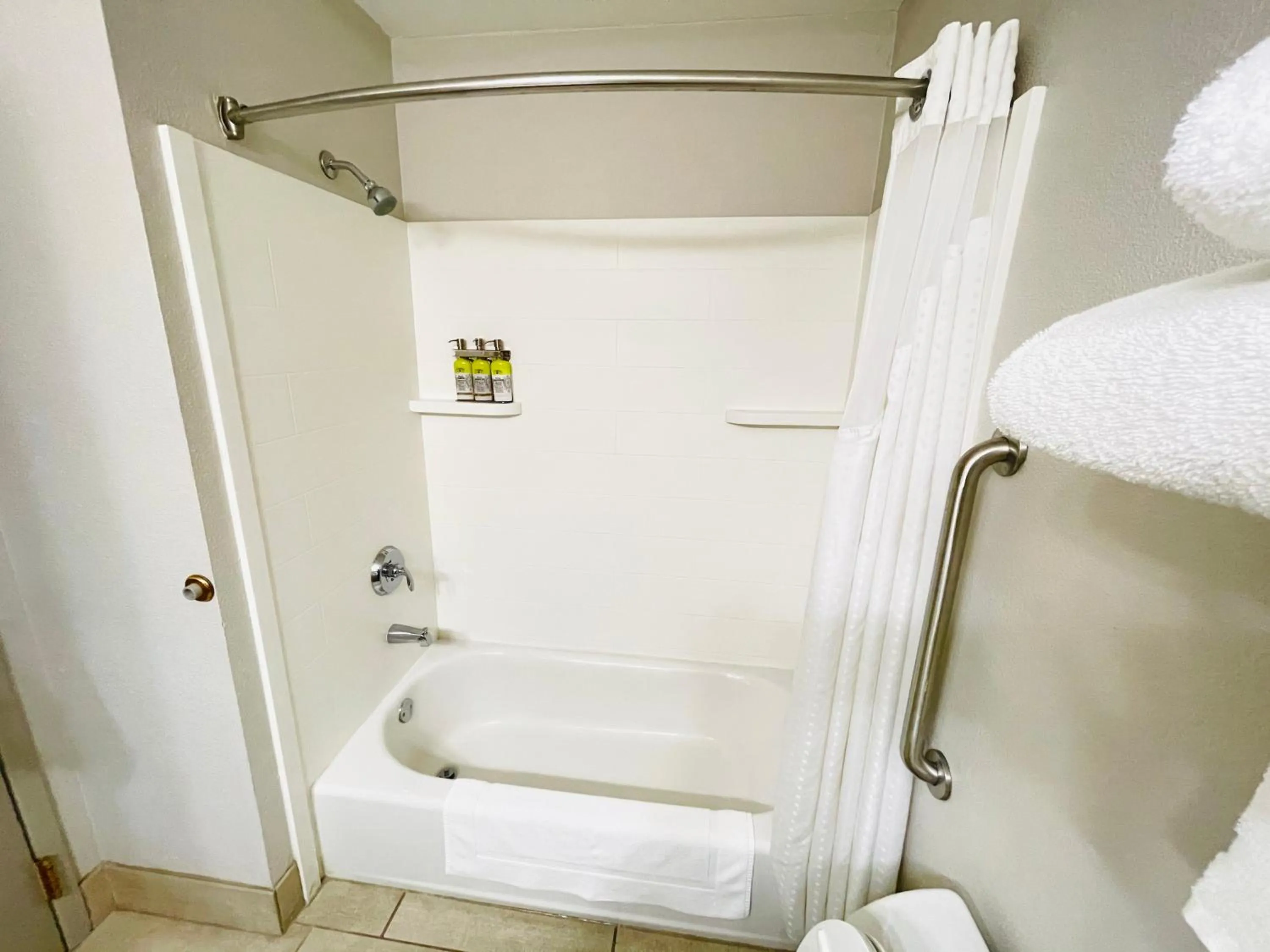 Bathroom in Holiday Inn Express & Suites Shelbyville by IHG