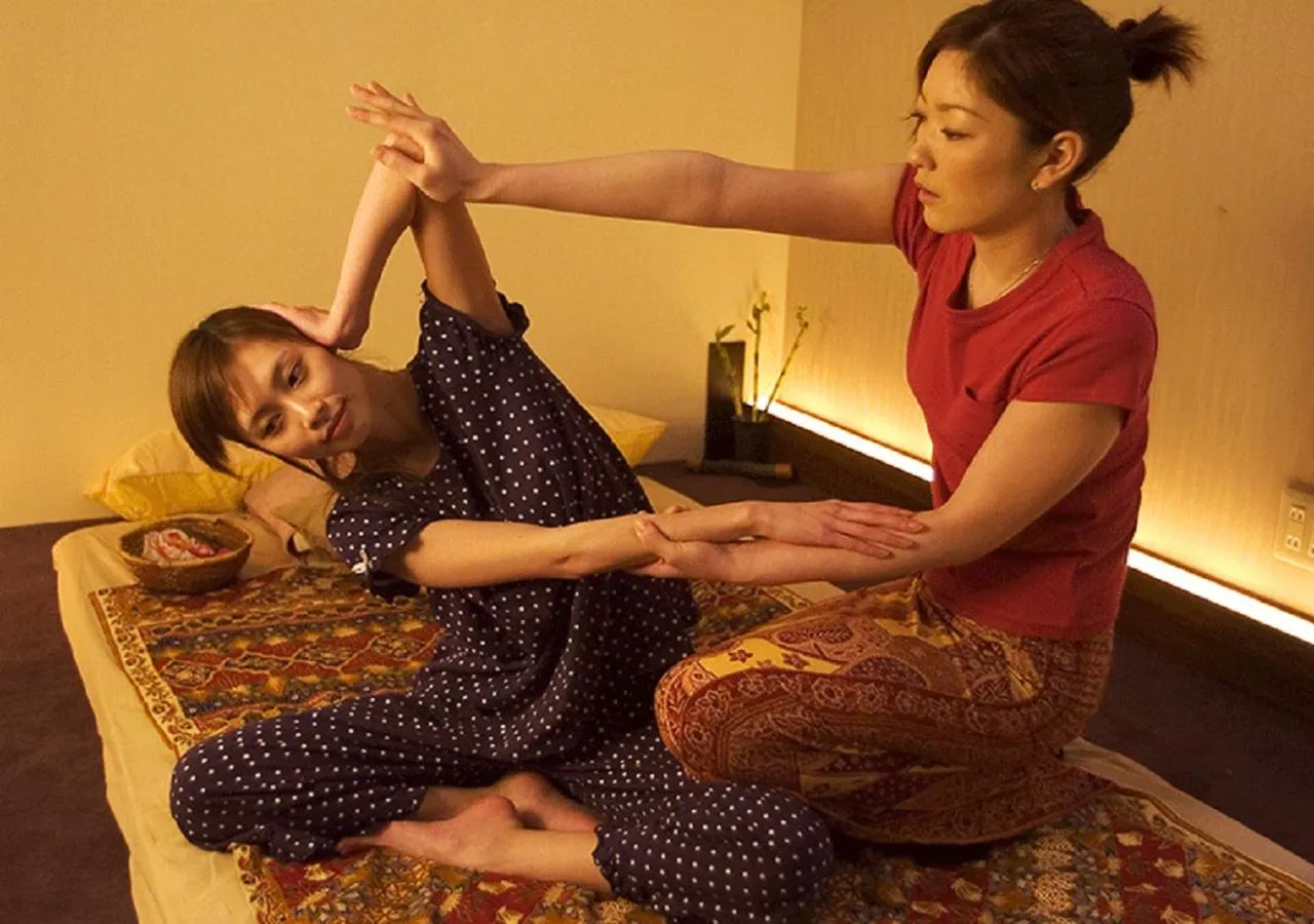 Massage in Jasmac Plaza Hotel