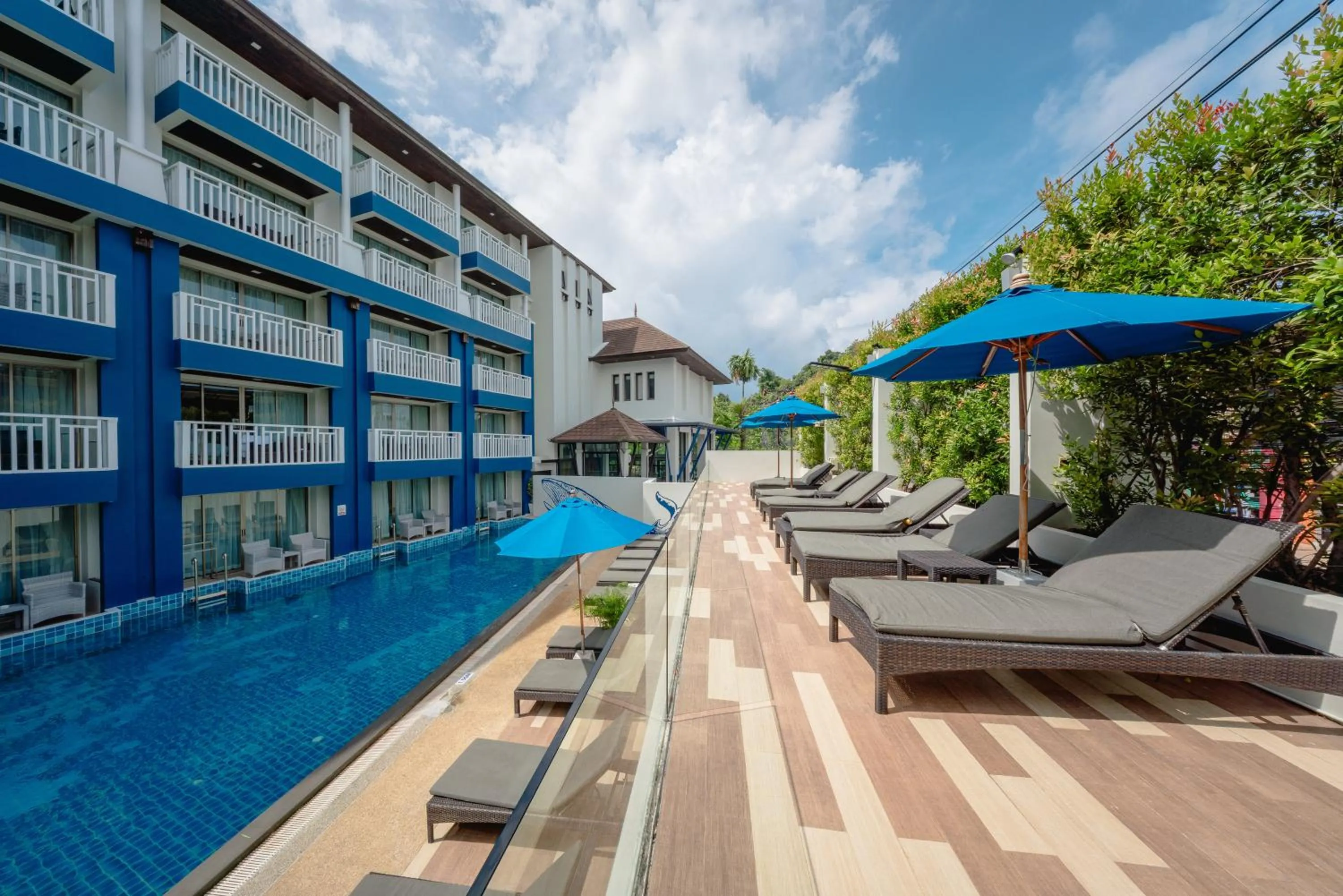 Swimming pool in Blue Tara Hotel Krabi Ao Nang
