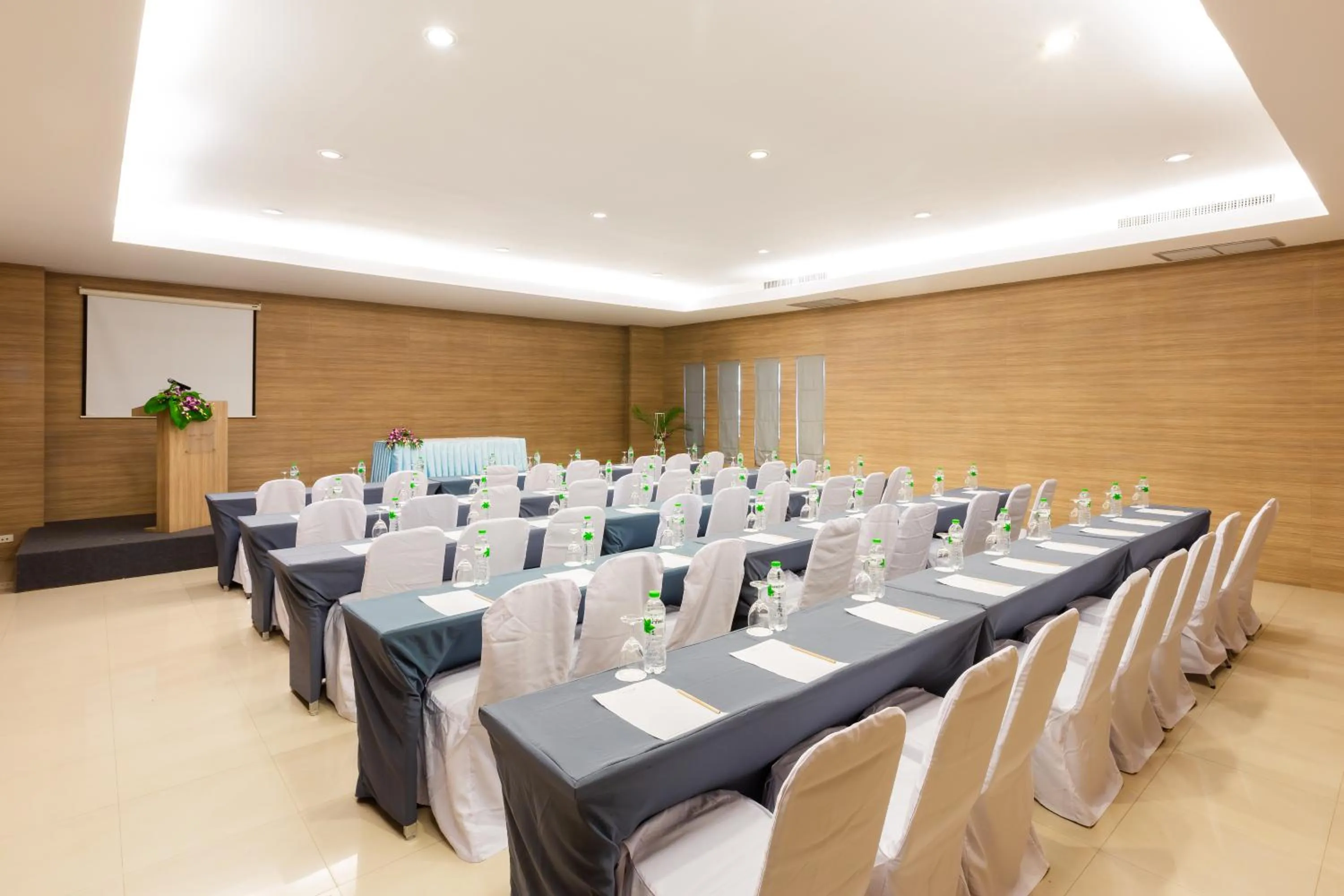 Meeting/conference room in Blue Tara Hotel Krabi Ao Nang