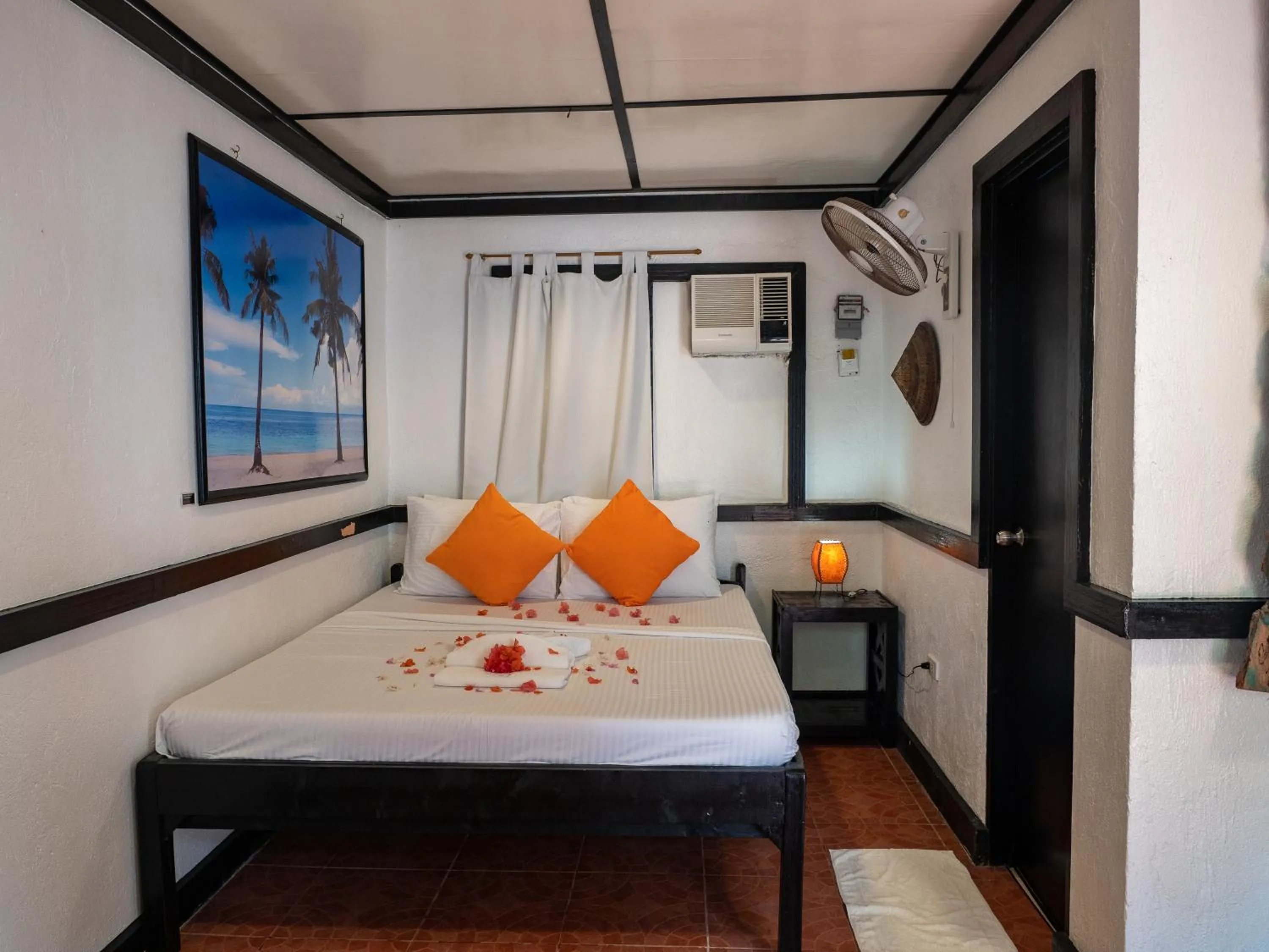 Bed in Hippocampus Beach Resort