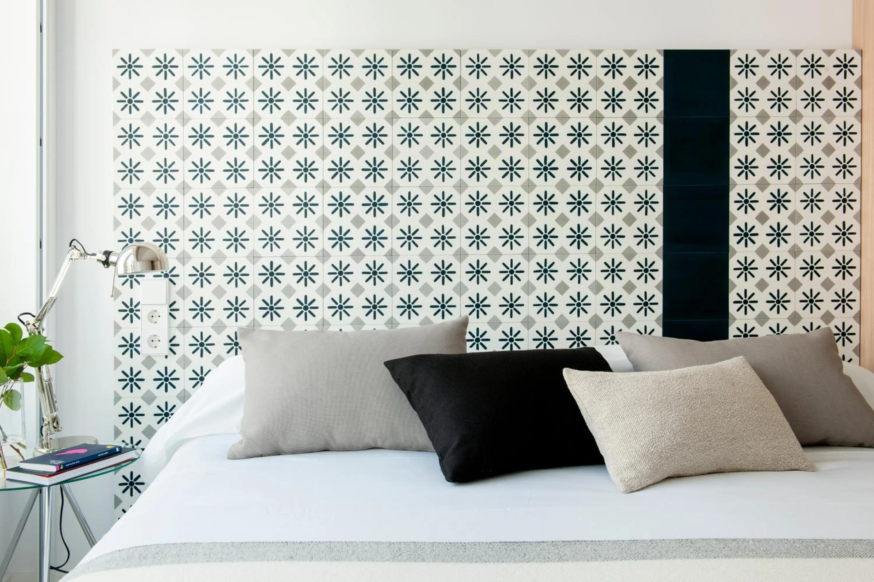 Bed in Eric Vökel Boutique Apartments - Hamburg Suites