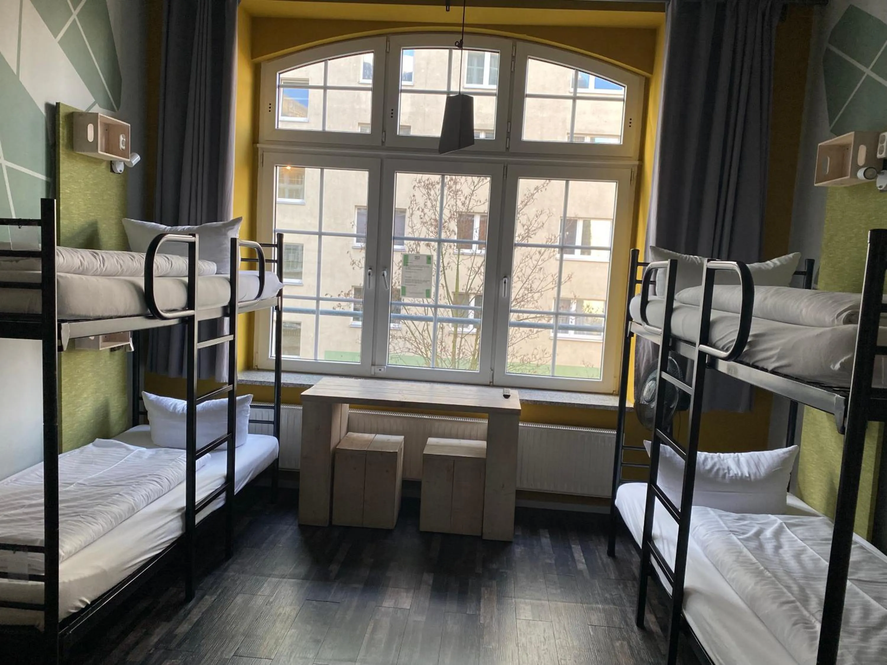 bunk bed, Bed in Singer109 Hostel, Hotel & Apartment