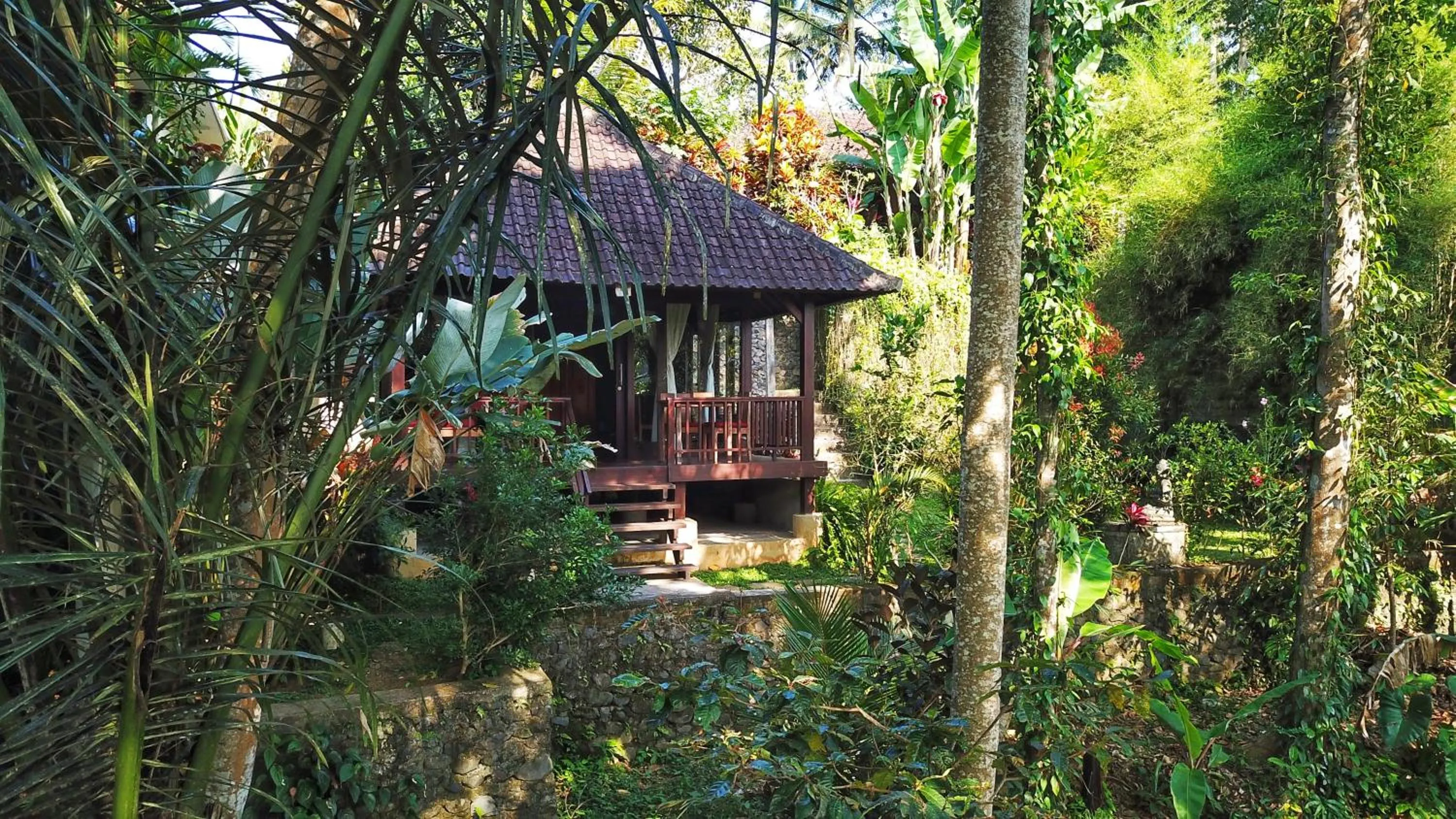 Garden view in Secluded Jungle Villa