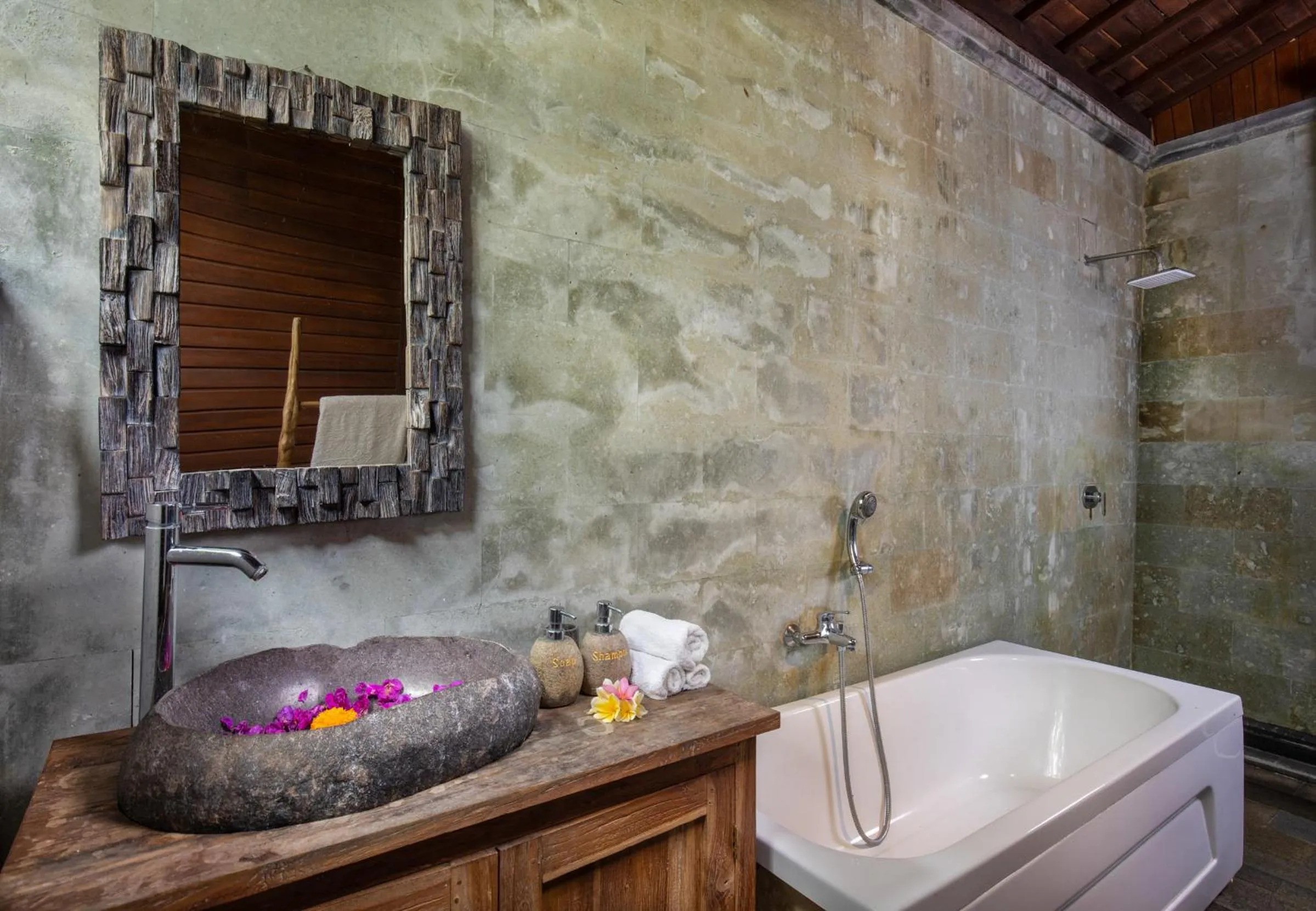 Bathroom in Secluded Jungle Villa