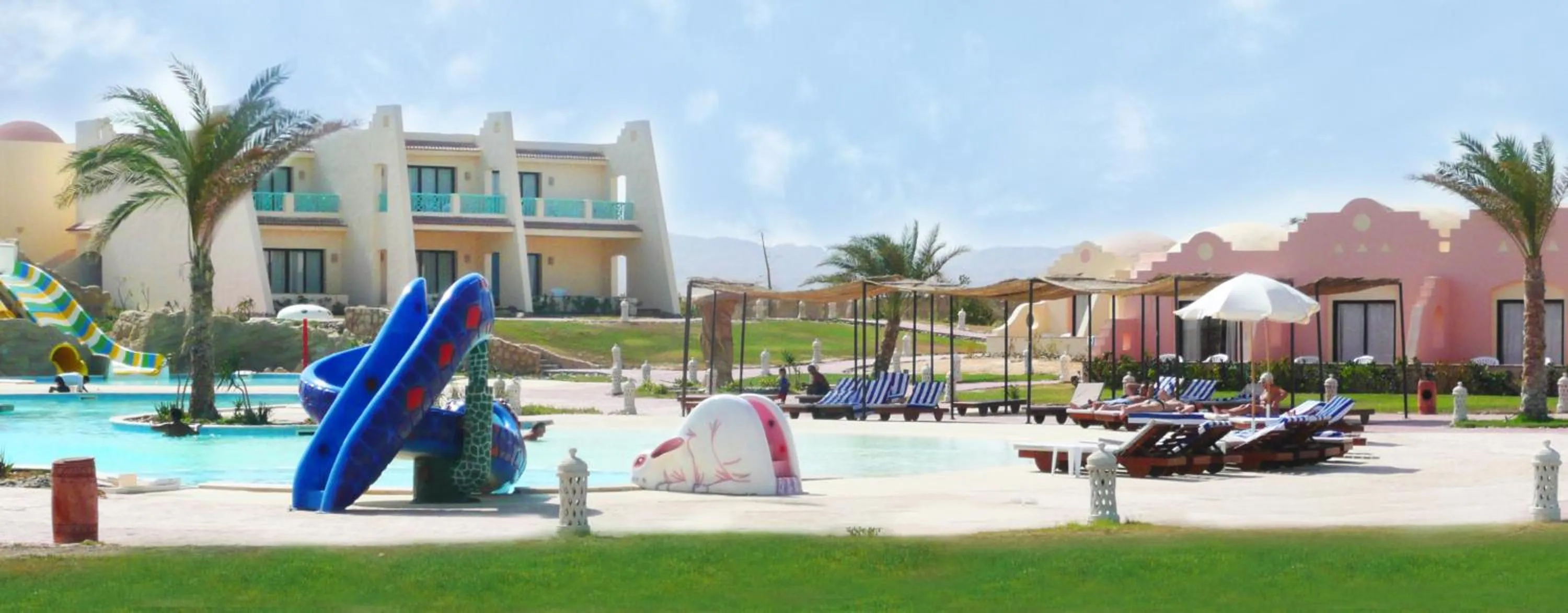 Swimming pool in ONATTI Beach Resort - Marsa Alam